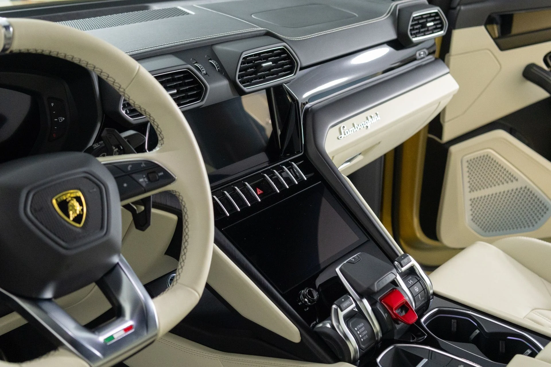 mph046_2767001997_Used_2023_Lamborghini_Urus_S_1781741186_c3e7a9c19a