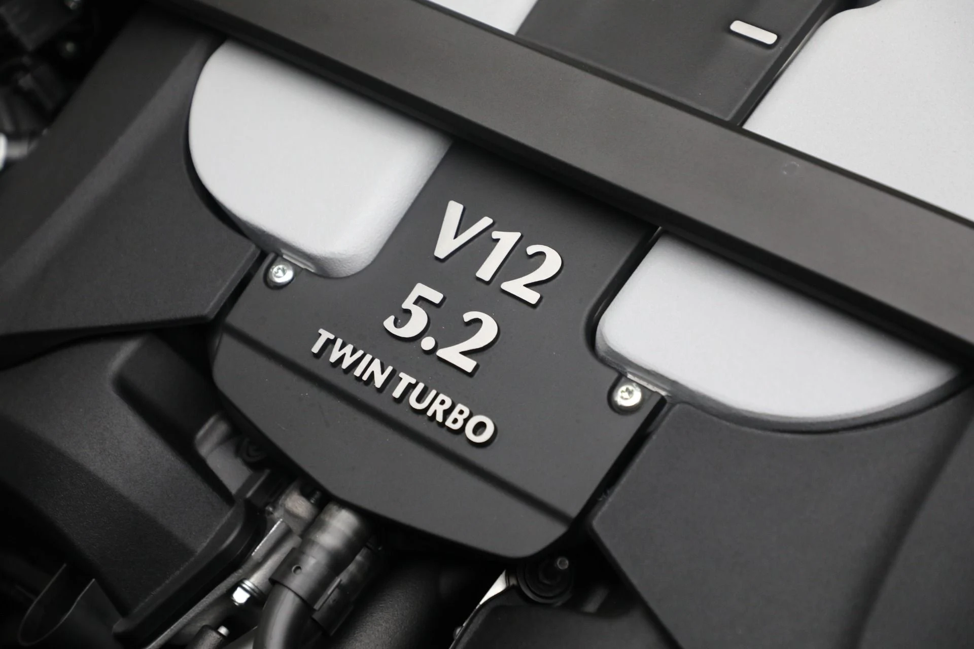 mph046_2769939376_Used_2023_Aston_Martin_DBS_770_Ultimate_a6f1500041