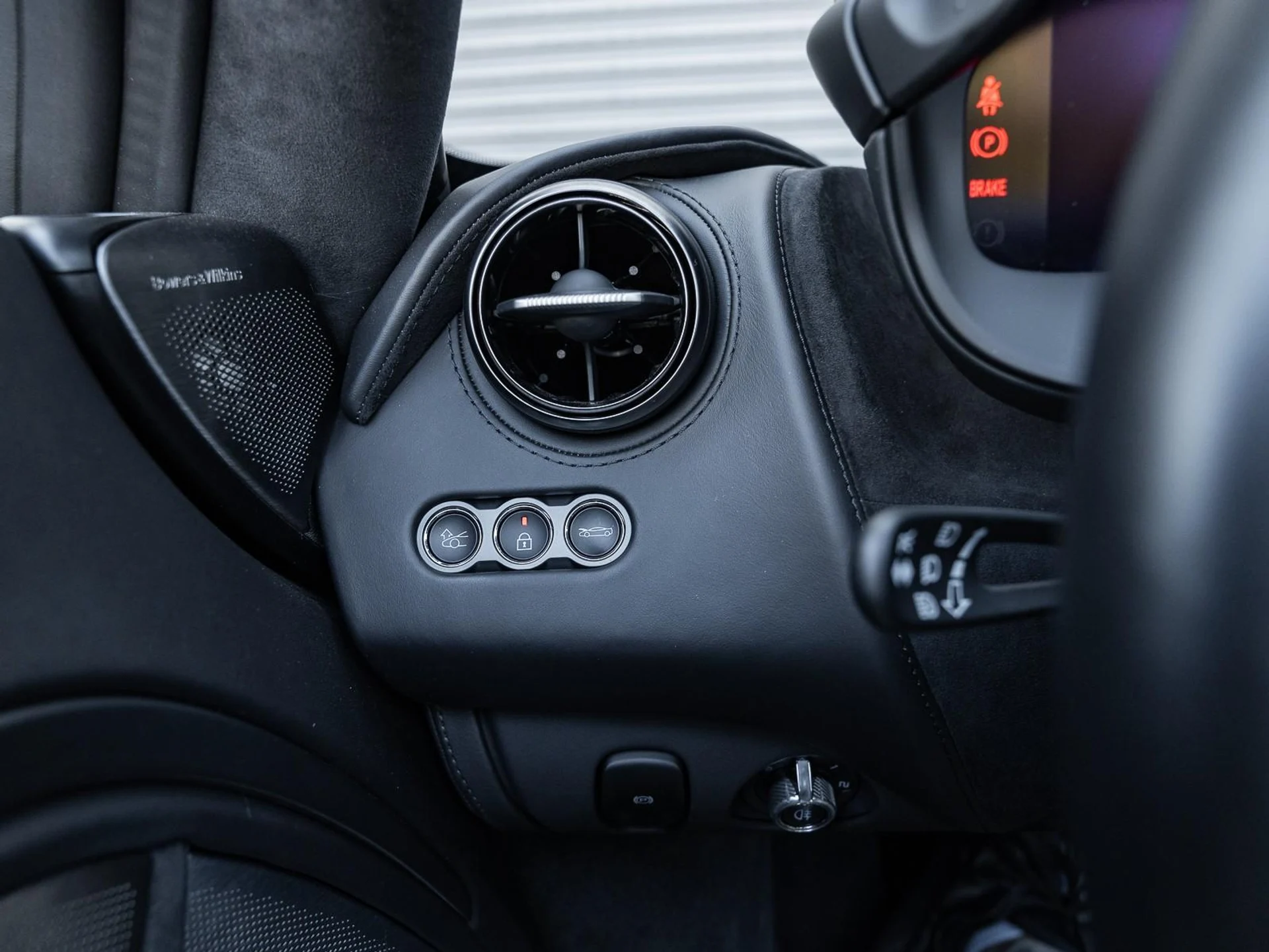 mph046_2778351737_Used_2024_Mc_Laren_750_S_1763507191_cd42ae727a