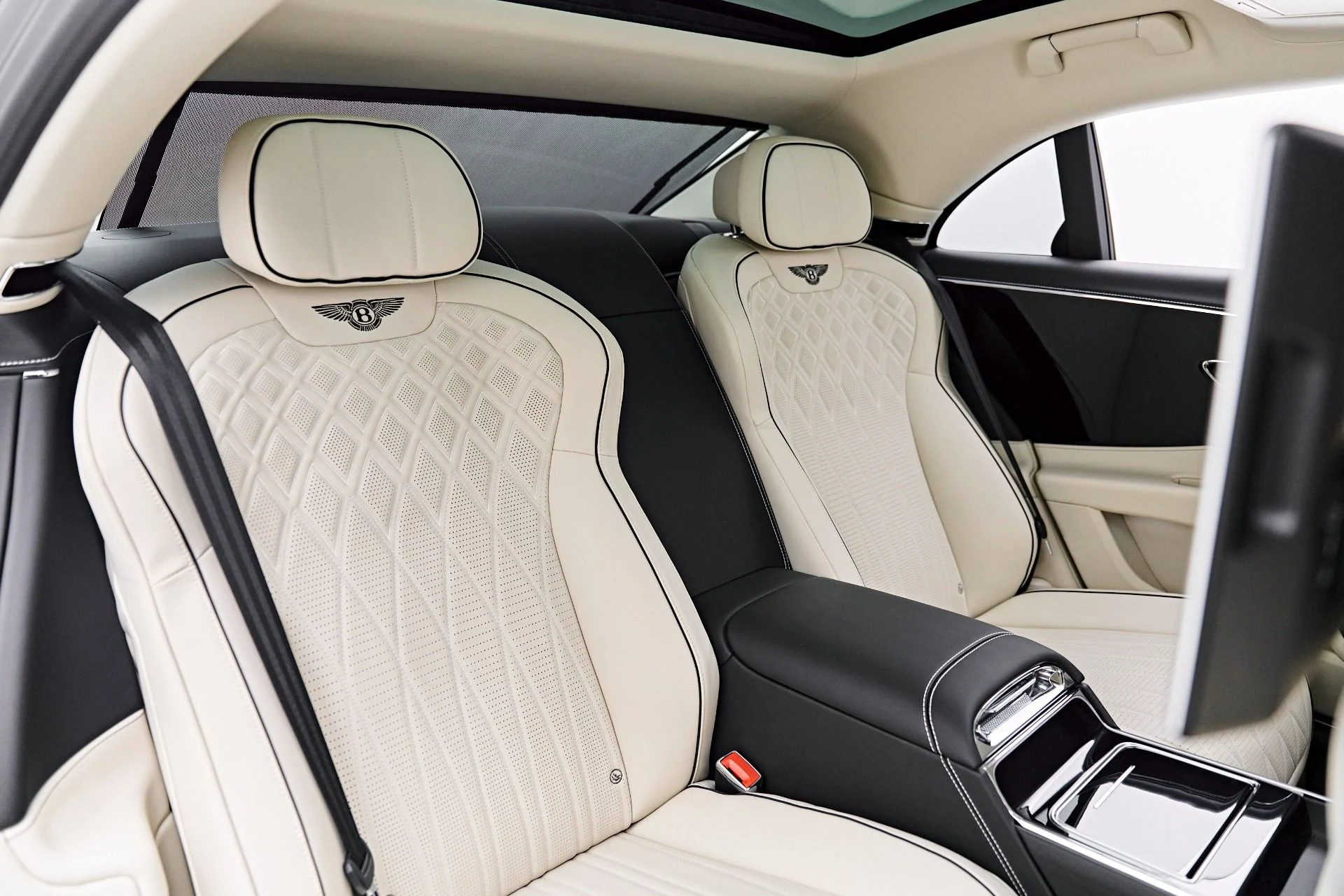 mph046_2778997512_Used_2022_Bentley_Flying_Spur_W12_1786226221_8e68d6cfe2
