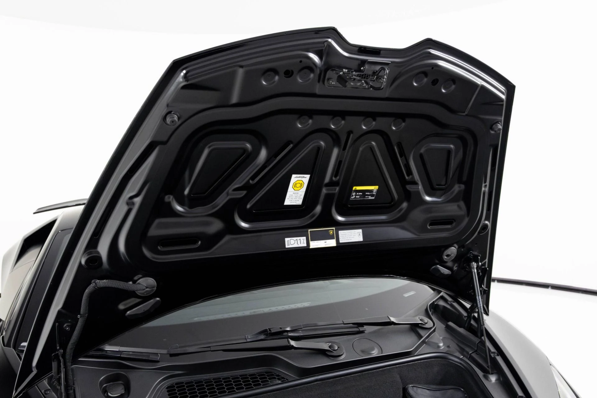 mph046_278664423_Used_2018_Lamborghini_Huracan_Performante_1762565923_9101dc3ef6