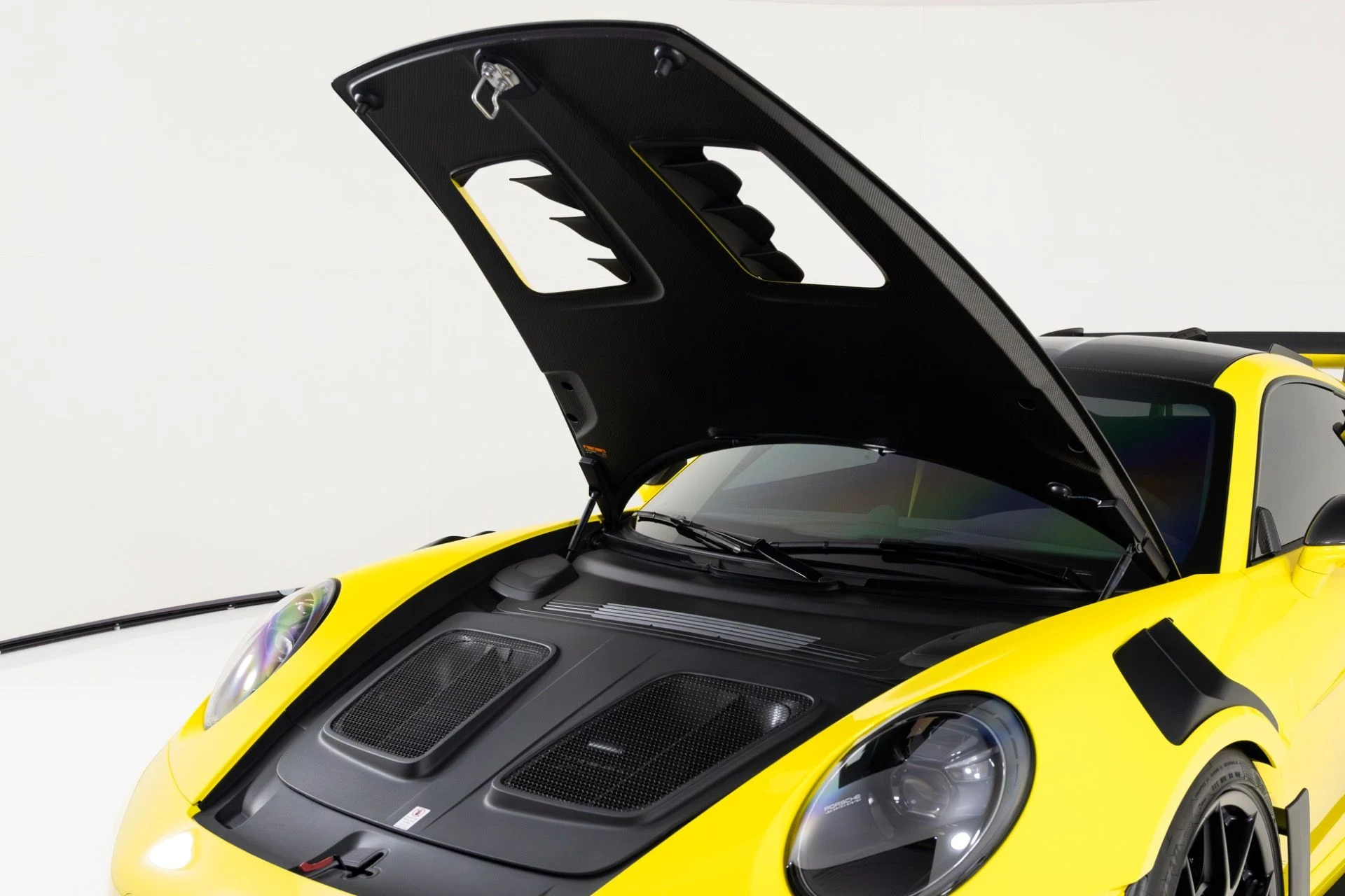 mph046_2800764972_Used_2024_Porsche_911_GT_3_RS_1770767543_1dd628575d