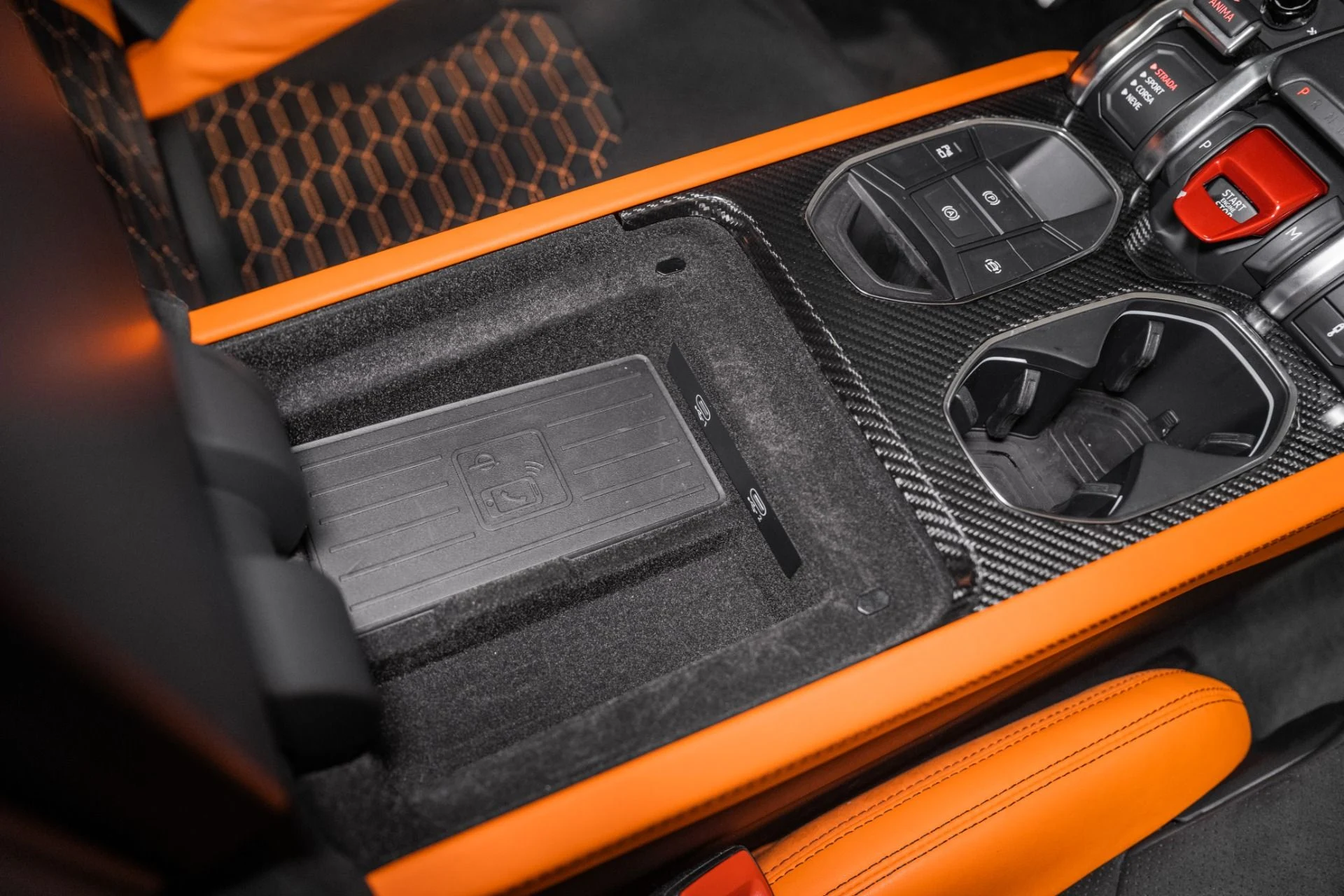 mph046_2803585637_Used_2022_Lamborghini_Urus_Pearl_Capsule_1773410025_1a22bd611f