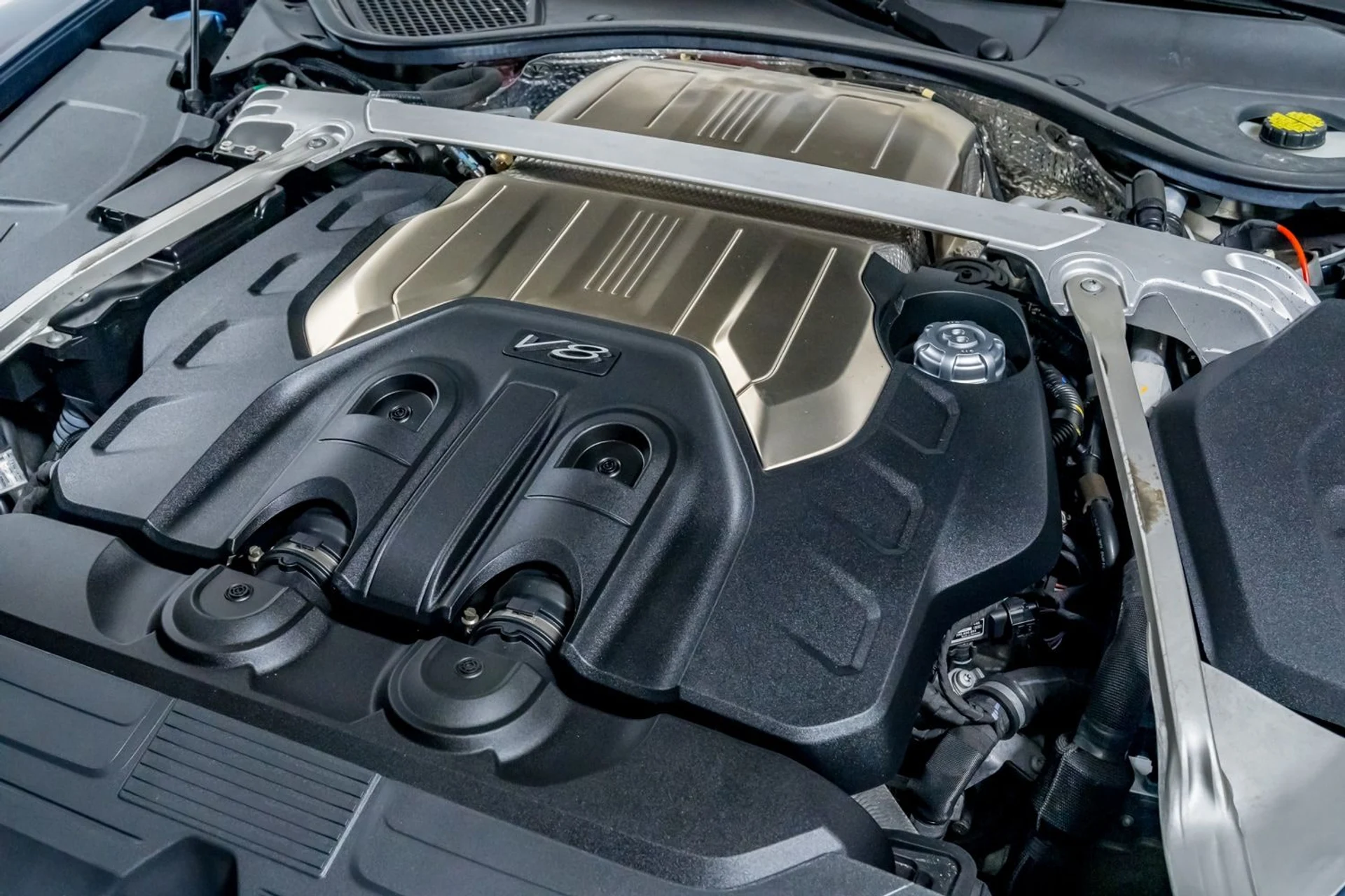 mph046_2805915918_52d97371580c4d9b9d8810c1ad009e31_cfa19ae1cd