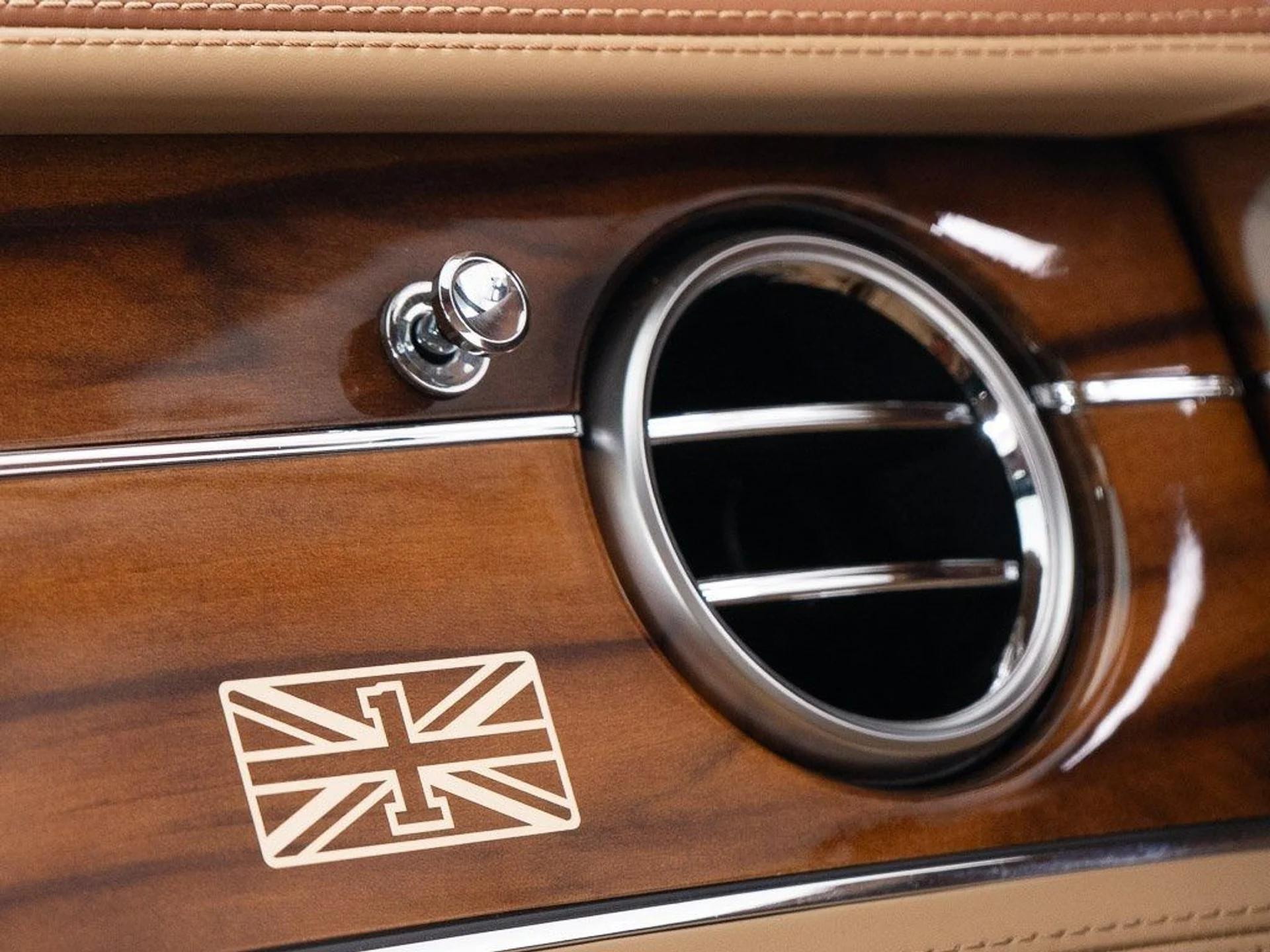 mph046_2830245707_e34ba36a888be150b680a7fa3b3e52db_af45c88392