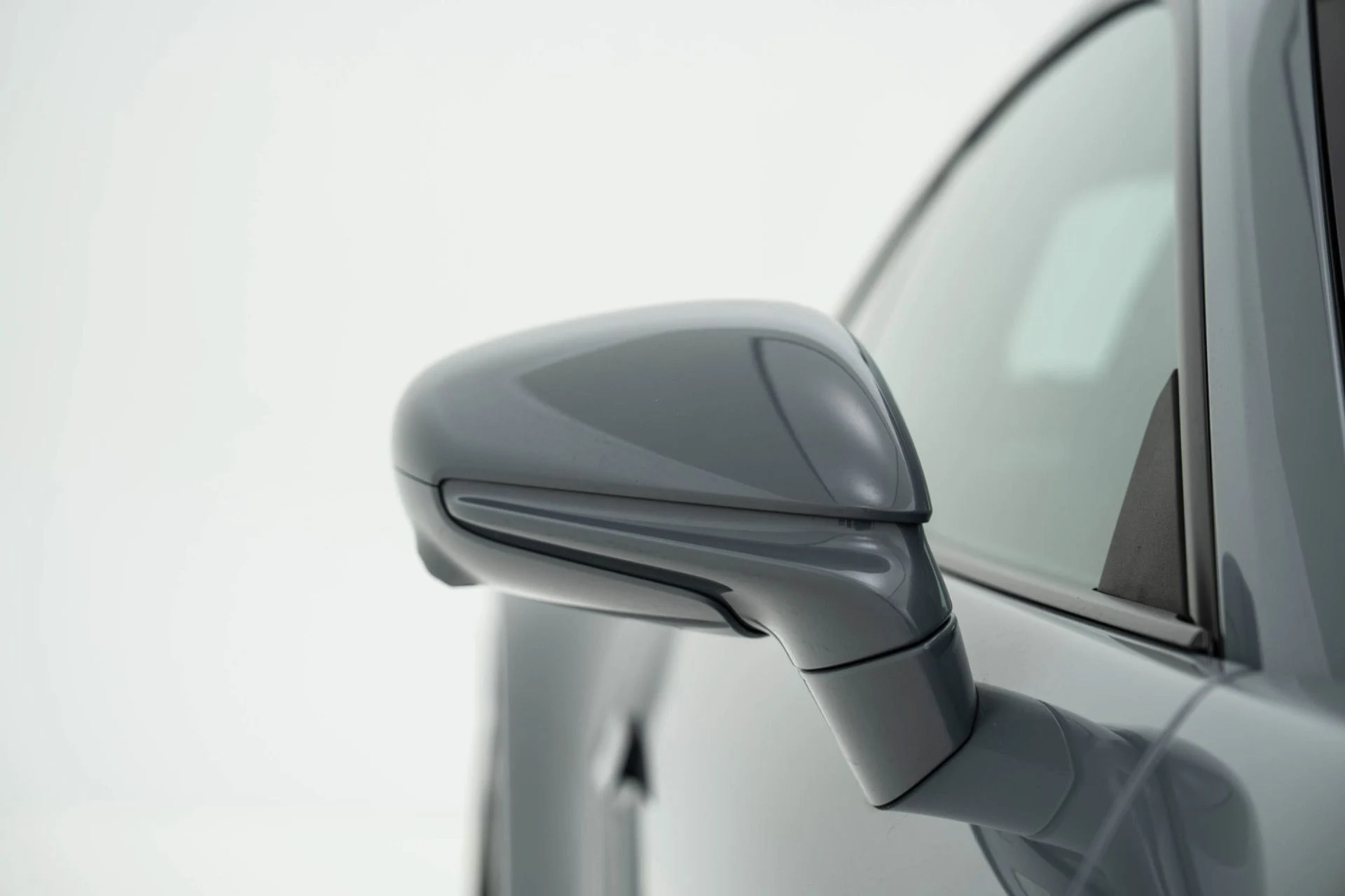 mph046_2846268969_Used_2024_Porsche_911_Carrera_1774628152_c54a14d5c6