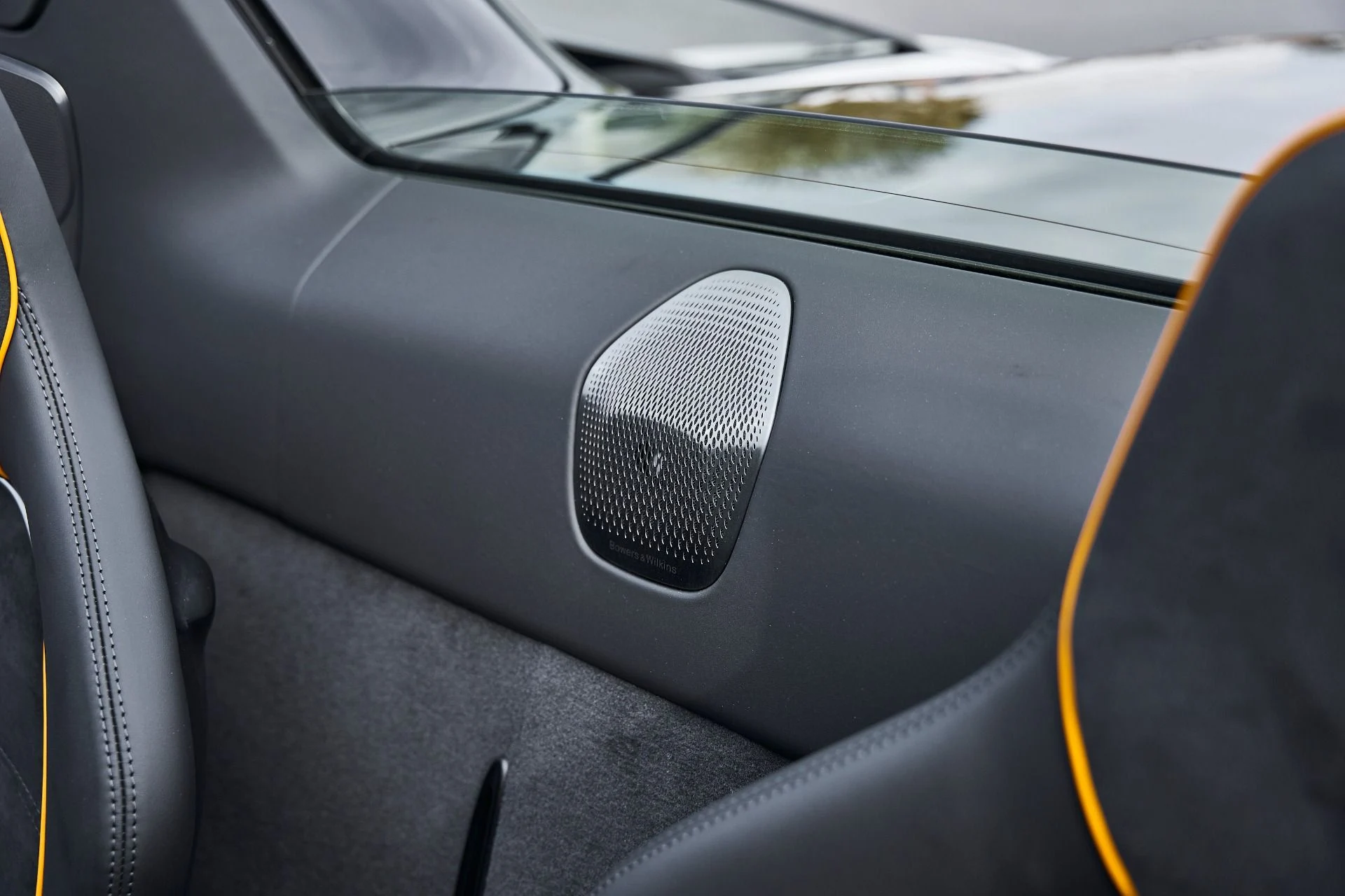 mph046_2854936738_Used_2025_Mc_Laren_Artura_1769221538_ddef27fed0