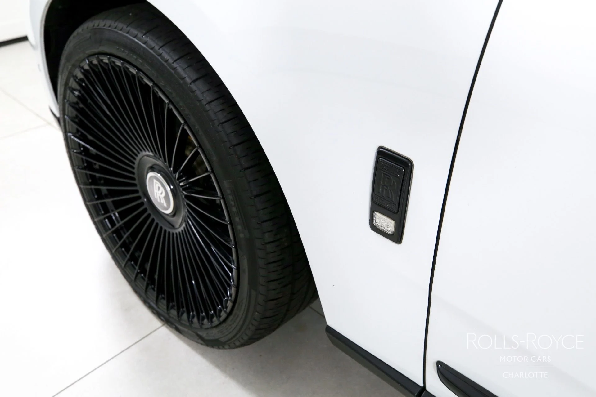 mph046_2871835713_Used_2019_Rolls_Royce_Cullinan_1753469692_998b0b1ab2