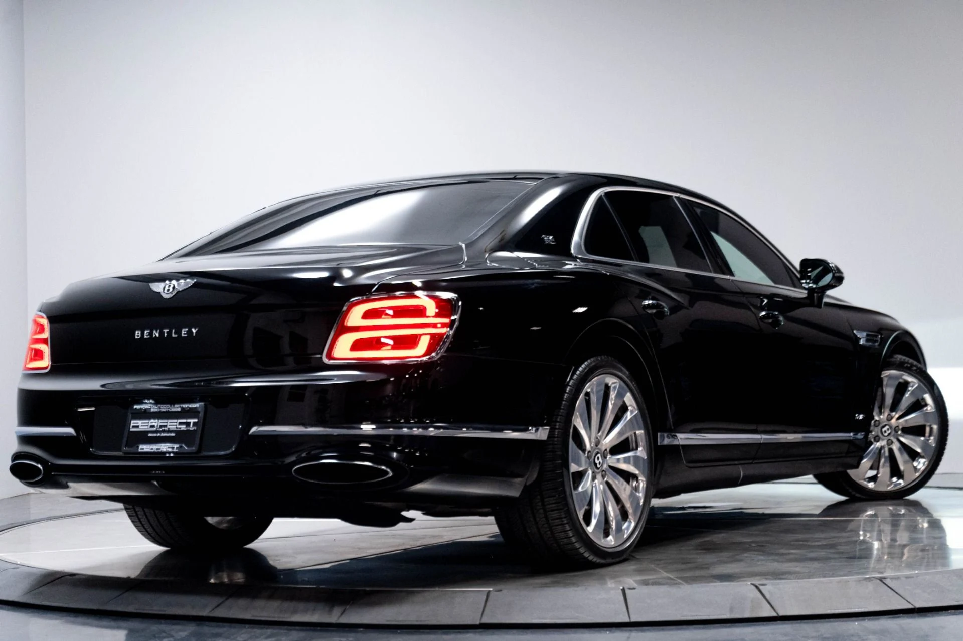 mph046_2879012816_Used_2020_Bentley_Flying_Spur_W12_1783372083_6b0003395e