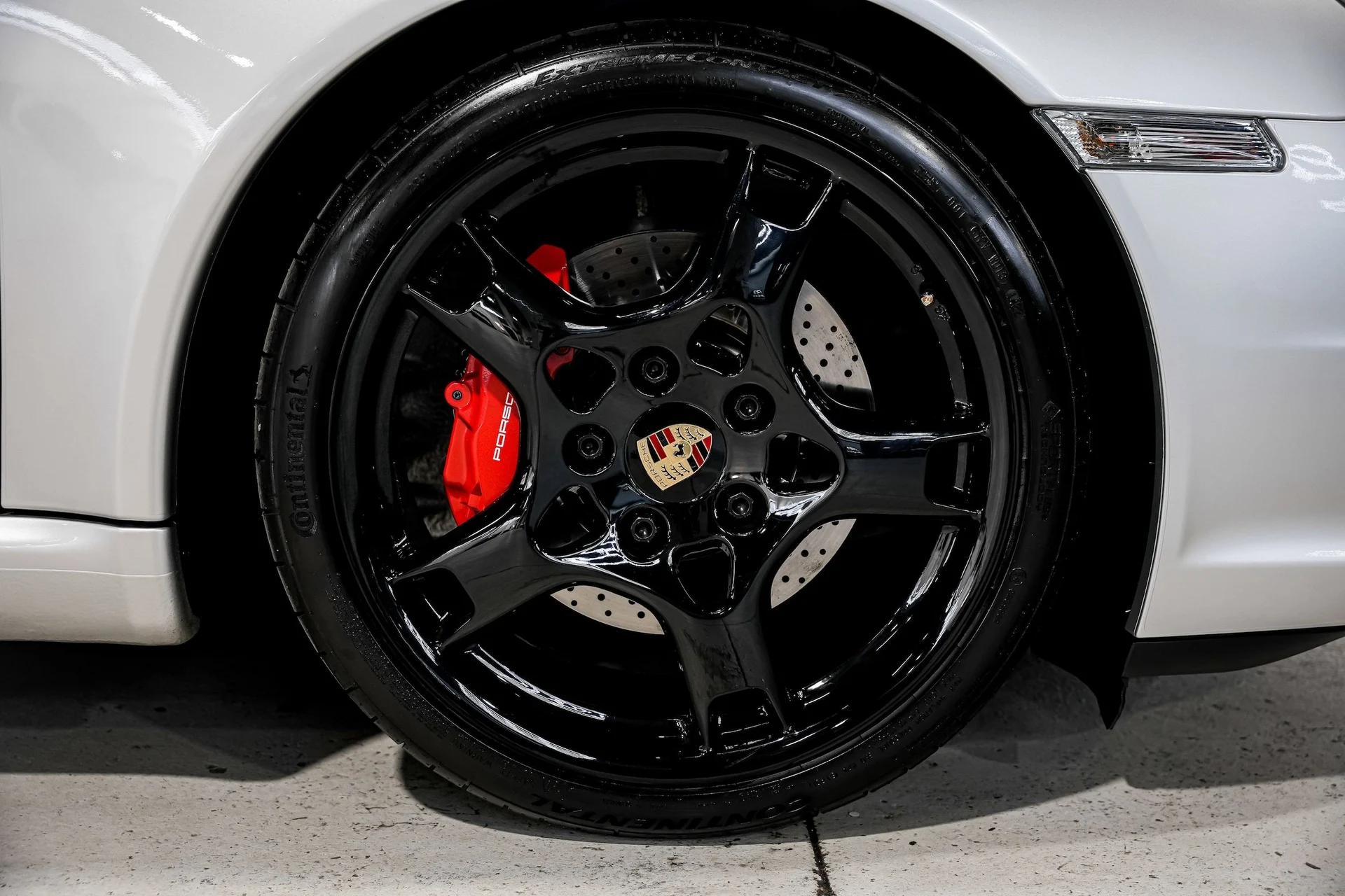 mph046_2880469148_d109921149d1596ddee603b824bf483fx_8560a75d29