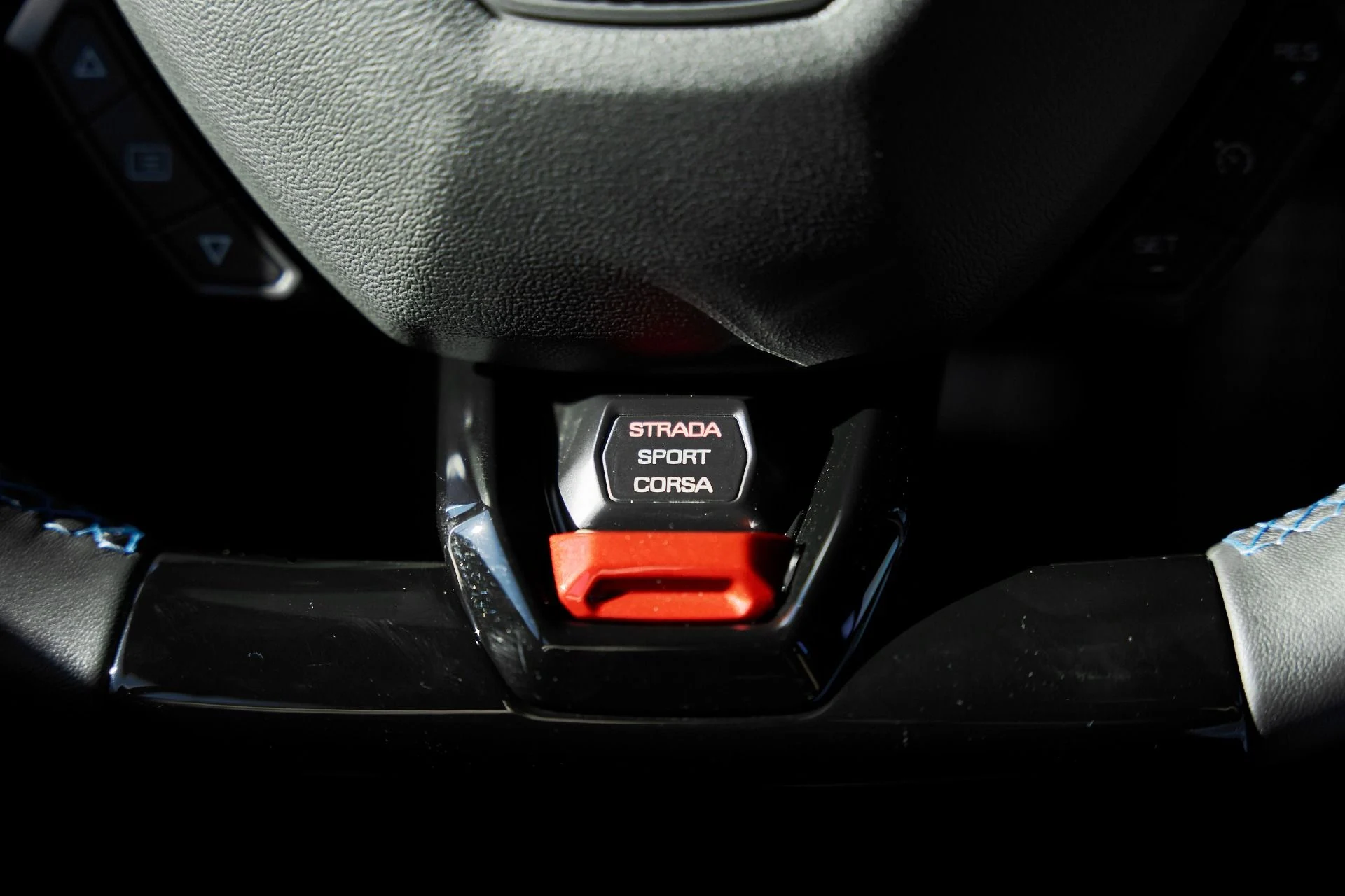 mph046_2887034321_Used_2023_Lamborghini_Huracan_Tecnica_Base_1766024641_fe49a4cbed