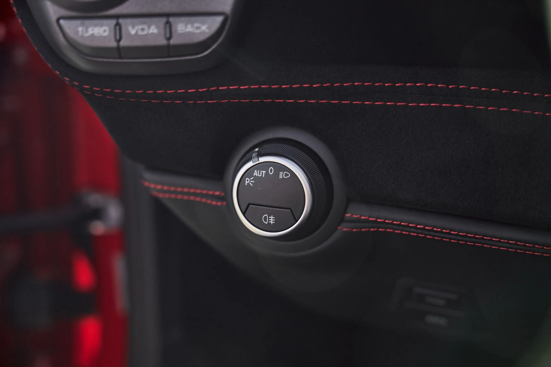 mph046_2900596454_Used_2019_Ferrari_488_Spider_Base_1766024978_a3b79da969