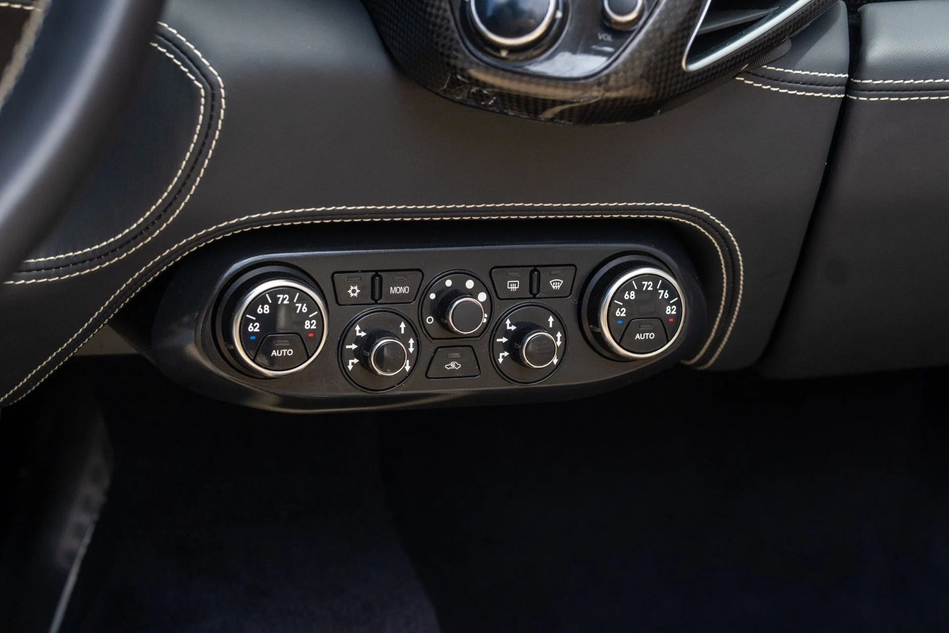mph046_2910463233_Used_2014_Ferrari_458_Spider_1757965695_e2fc51f445