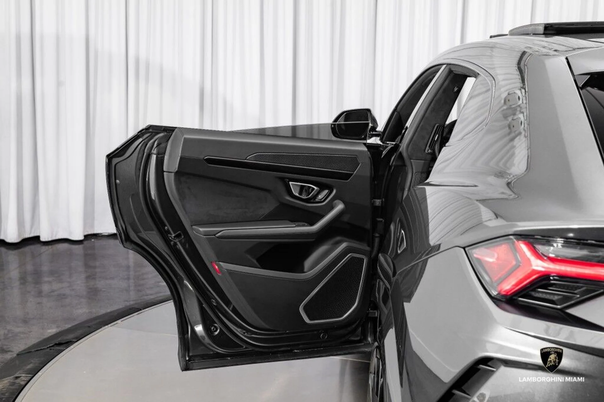 mph046_2916209262_bec7cf13b62bb154e982ee40f8a41f85_e27185494e