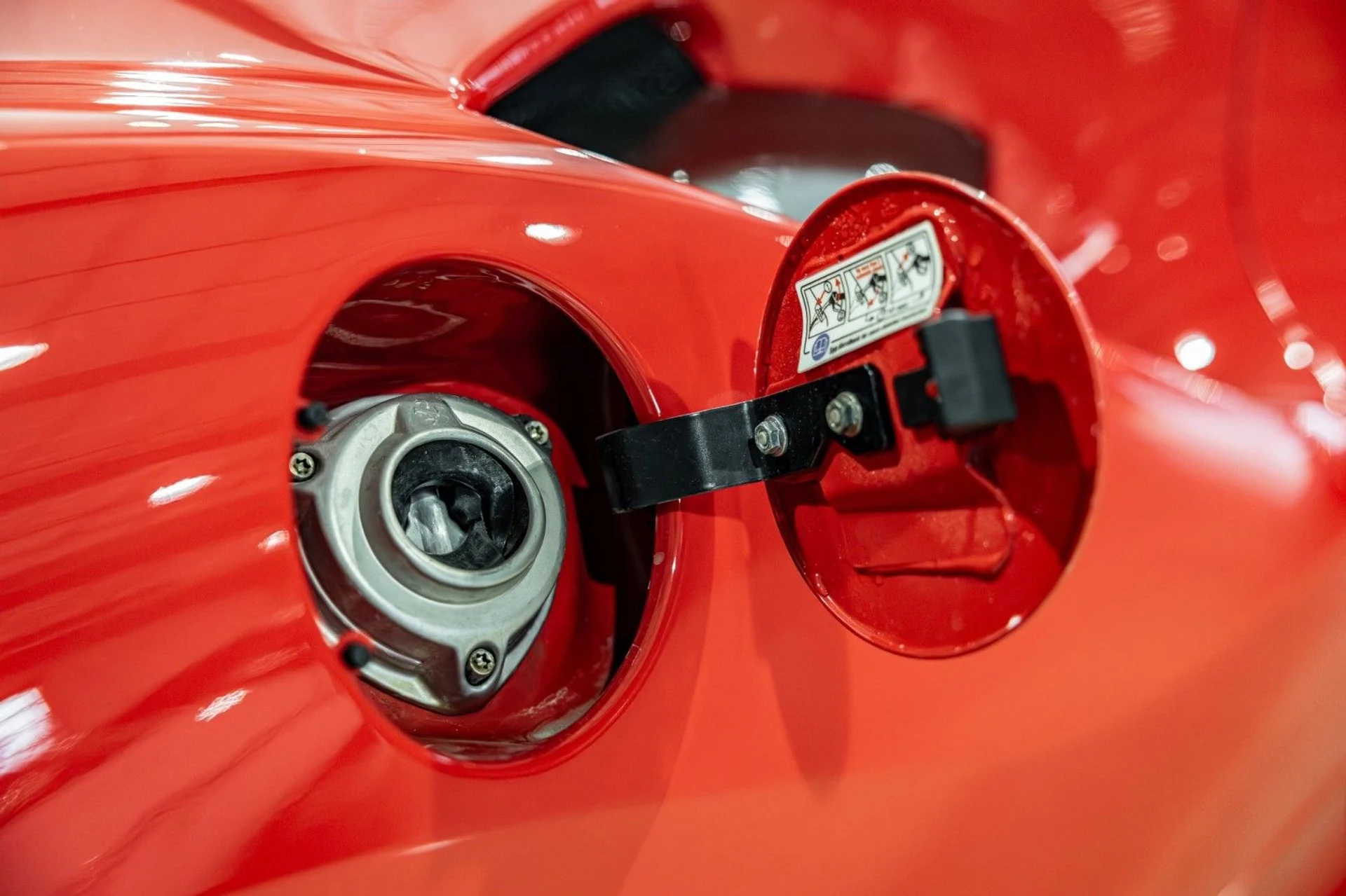 mph046_2942106786_g_Q_c17298c78e