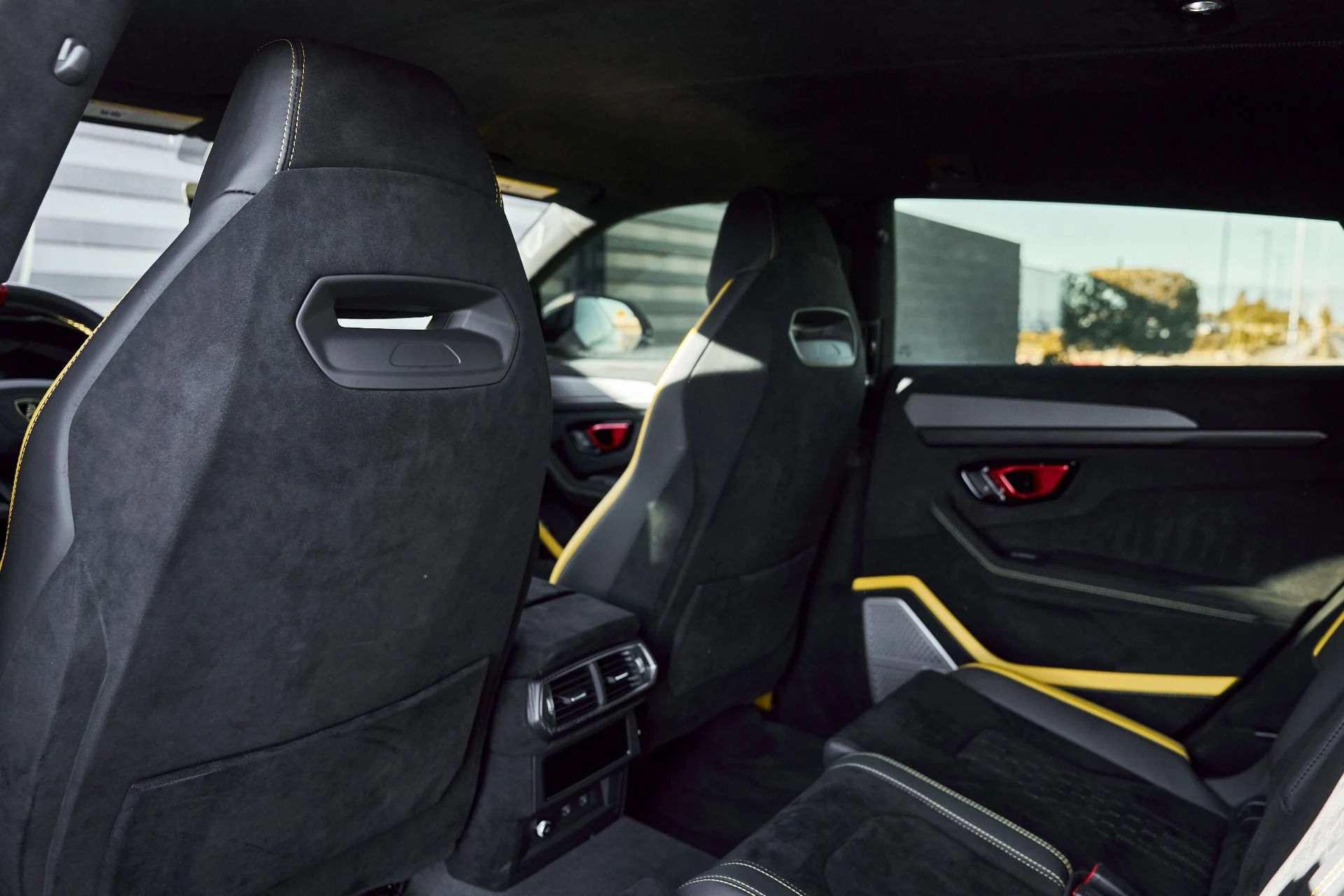 mph046_2944213671_Used_2024_Lamborghini_Urus_Performante_1768011617_6a930549ca