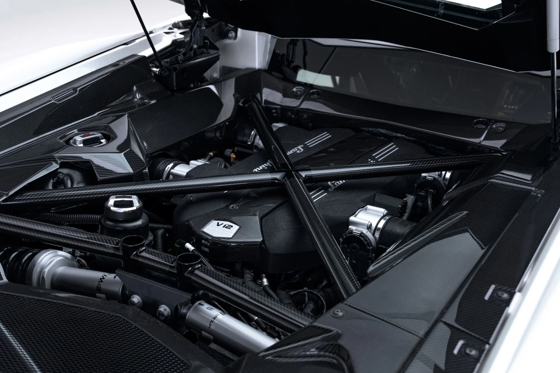 mph046_2951317844_Used_2017_Lamborghini_Aventador_LP_740_4_S_1775604646_d458895f77