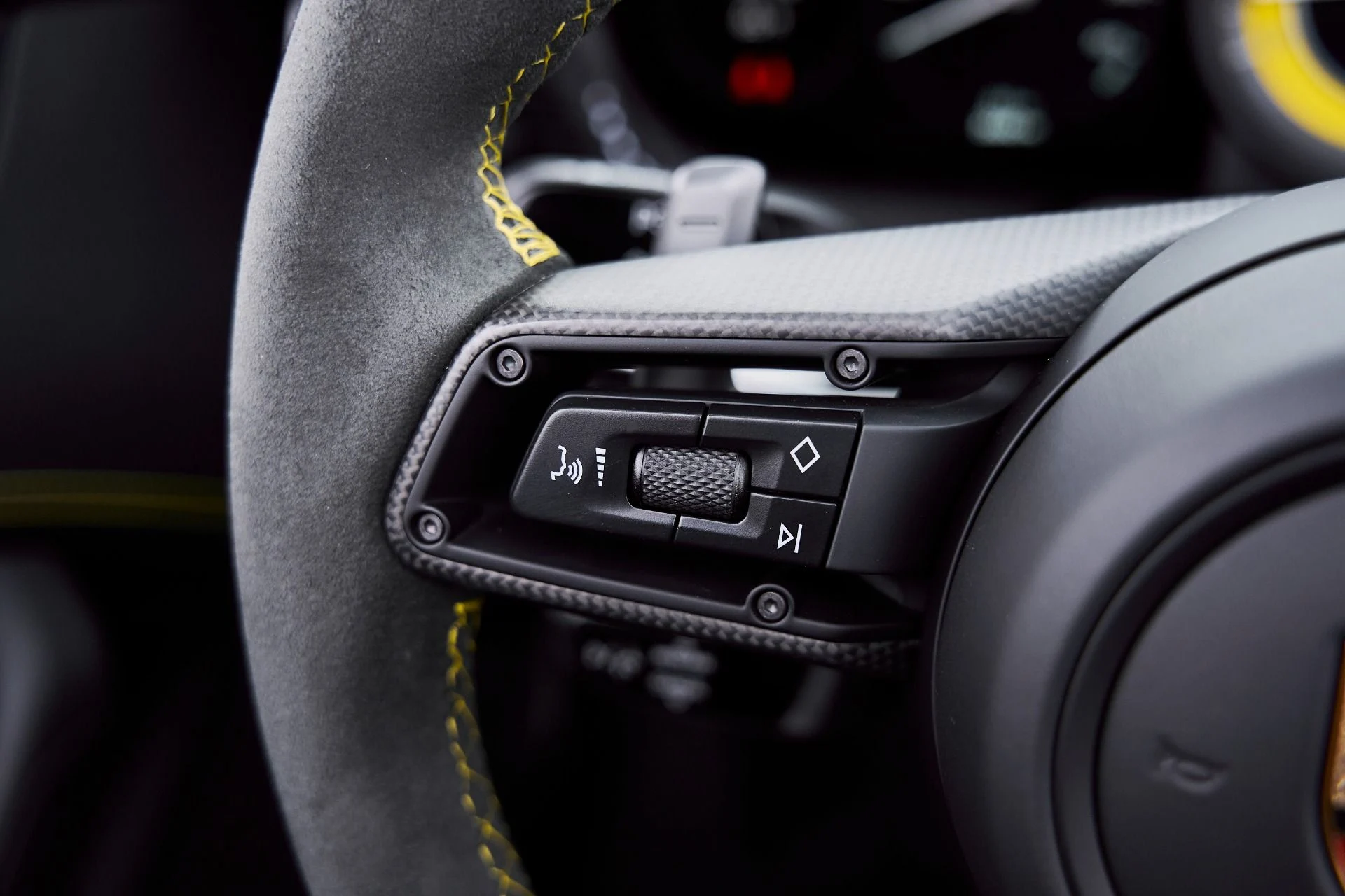 mph046_2963751118_Used_2025_Porsche_911_Turbo_S_1770776369_1046fb12ff