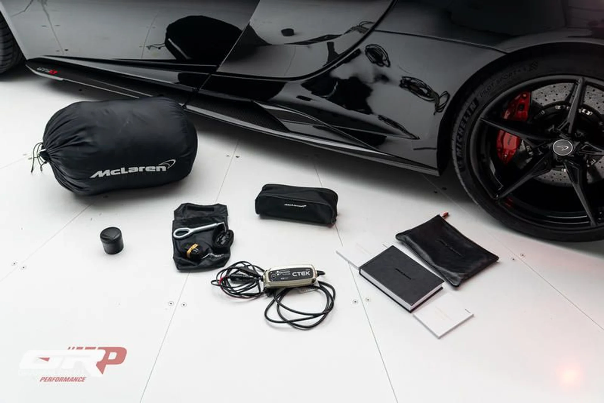 mph046_2972557387_418_DE_847_C2_B7_40_A1_B1_DB_53_C27_E02529_B_ce9dc42eff