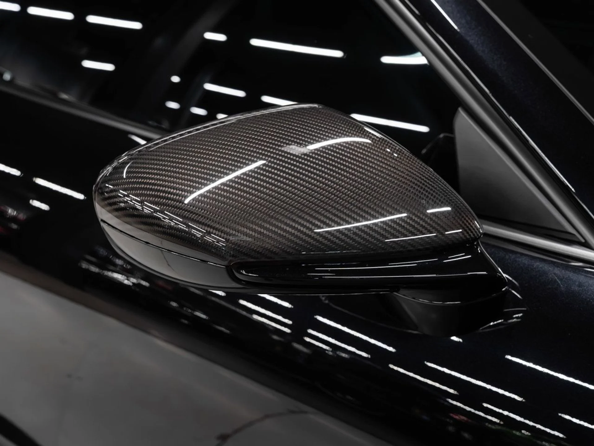 mph046_2975795621_porsche_911_2022_50db99a5c9