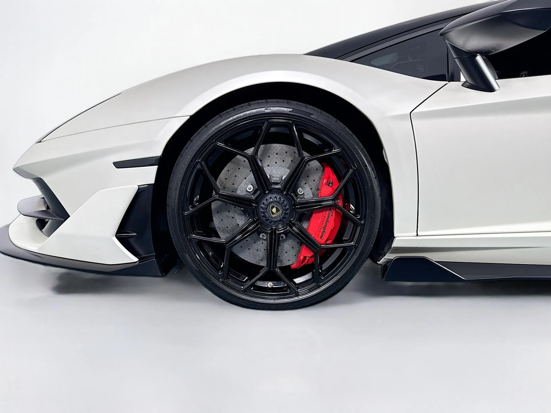 mph046_2980907685_Used_2020_Lamborghini_Aventador_LP_770_4_SVJ_Roadster_1785777176_36e65663b7
