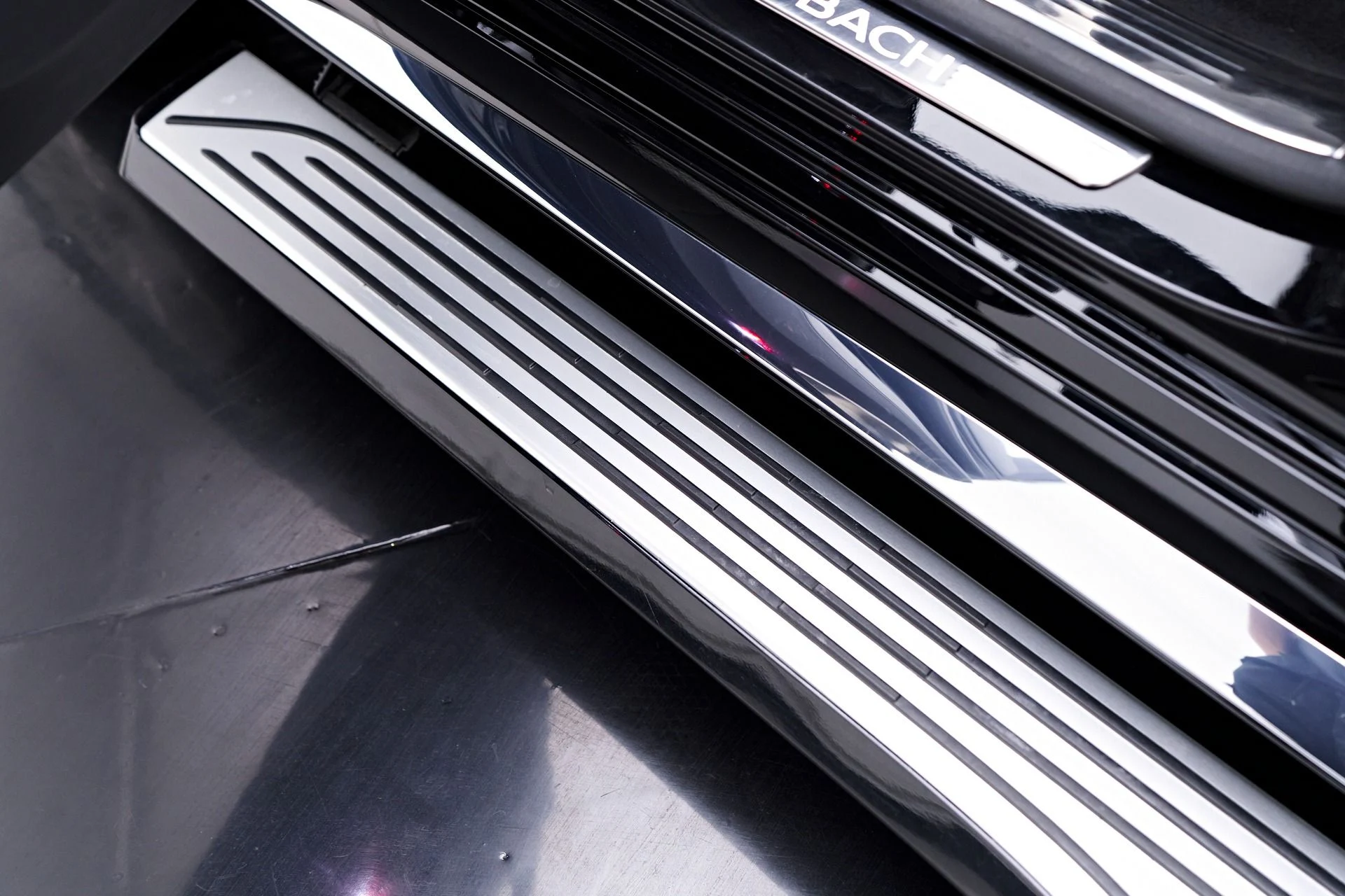 mph046_3019216835_Used_2022_Mercedes_Benz_GLS_Maybach_GLS_600_1747446181_b26c1719c4