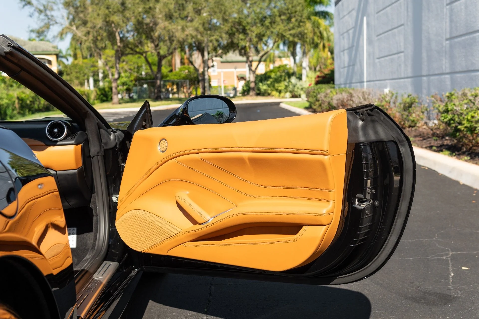 mph046_3035784801_Used_2017_Ferrari_California_T_1767065452_413b285518