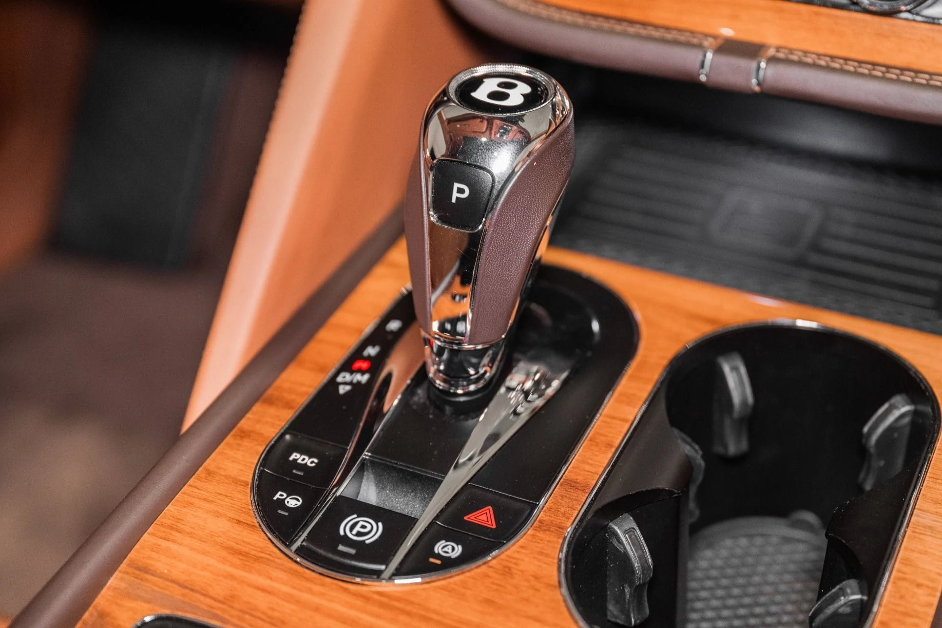 mph046_3040678009_Used_2022_Bentley_Bentayga_V8_1792247818_42a8e311e6
