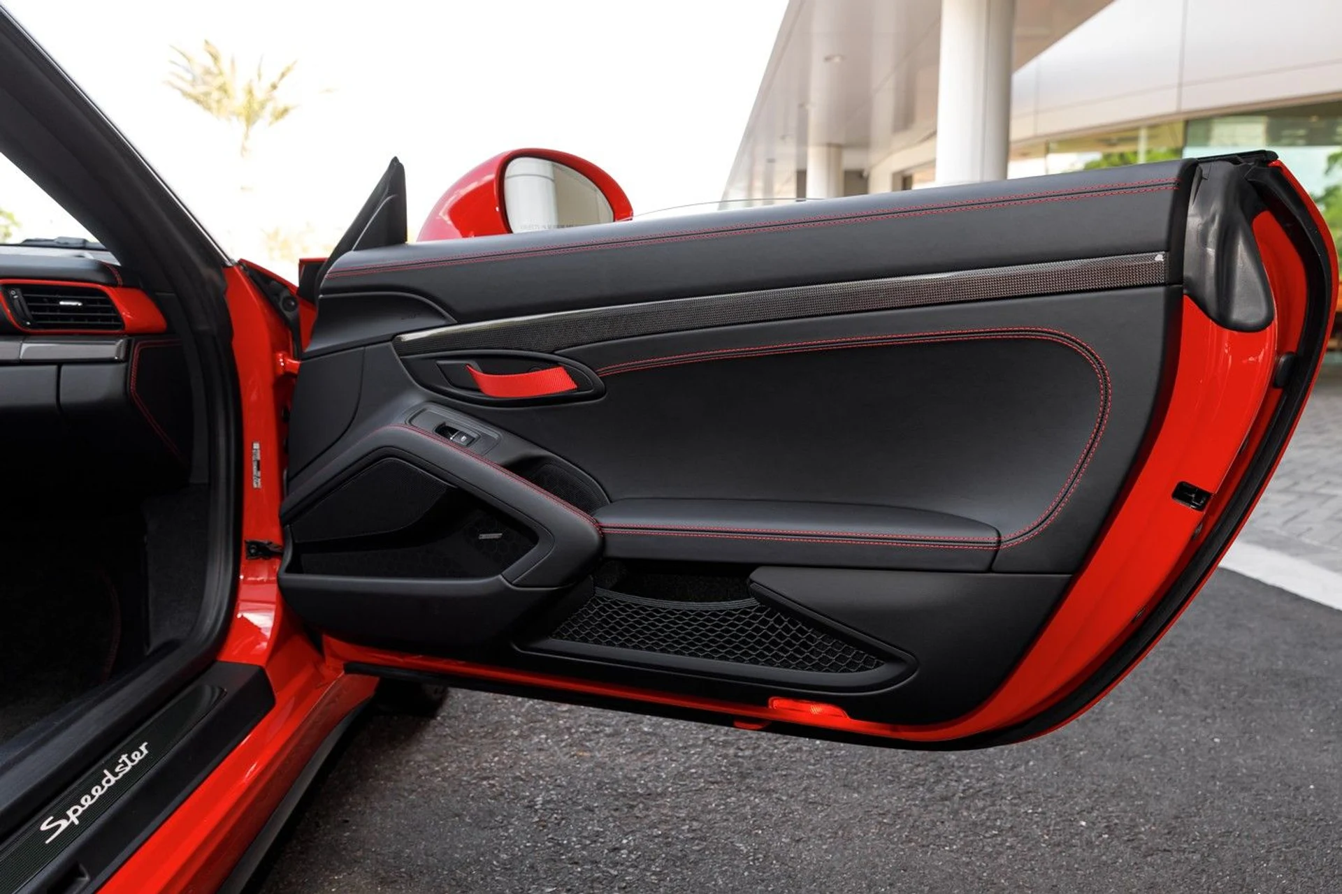 mph046_3045443320_661_p60_l_c39fcf3eab