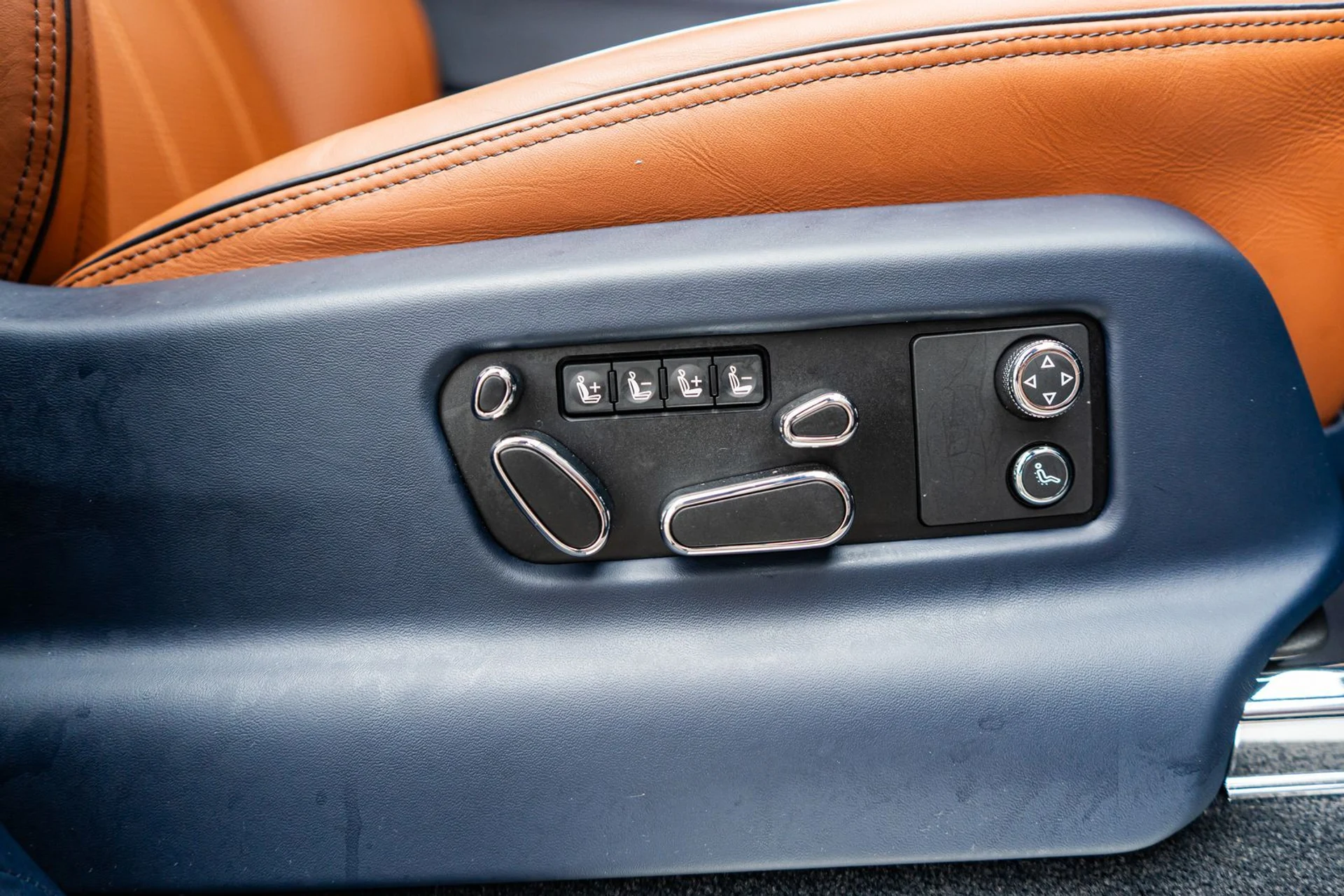 mph046_3063697597_946665f8_15a3_4292_9b03_8ea19a9642eb_da7d7644aa