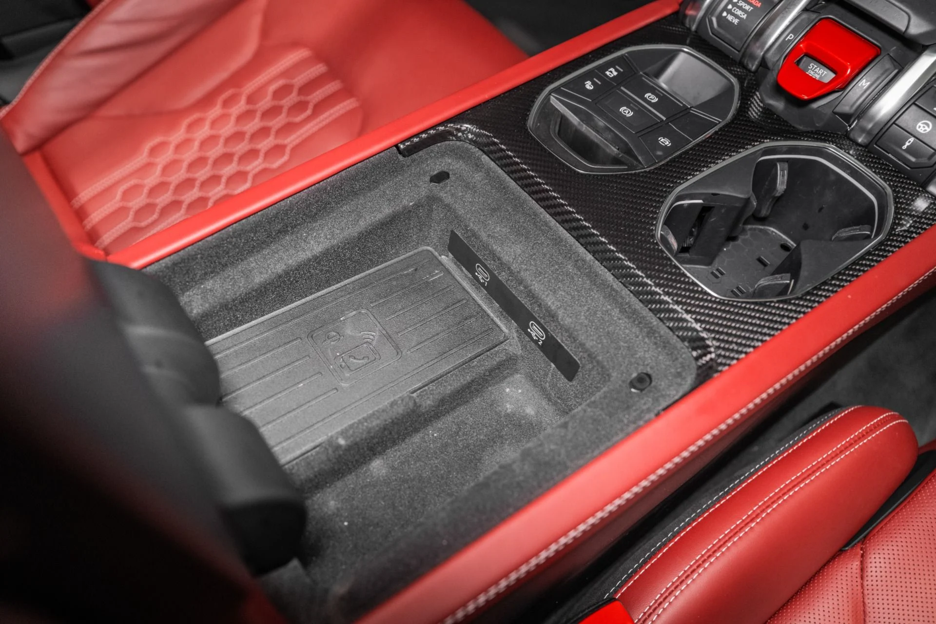 mph046_3074384581_Used_2024_Lamborghini_Urus_S_1773253440_5b153a7692