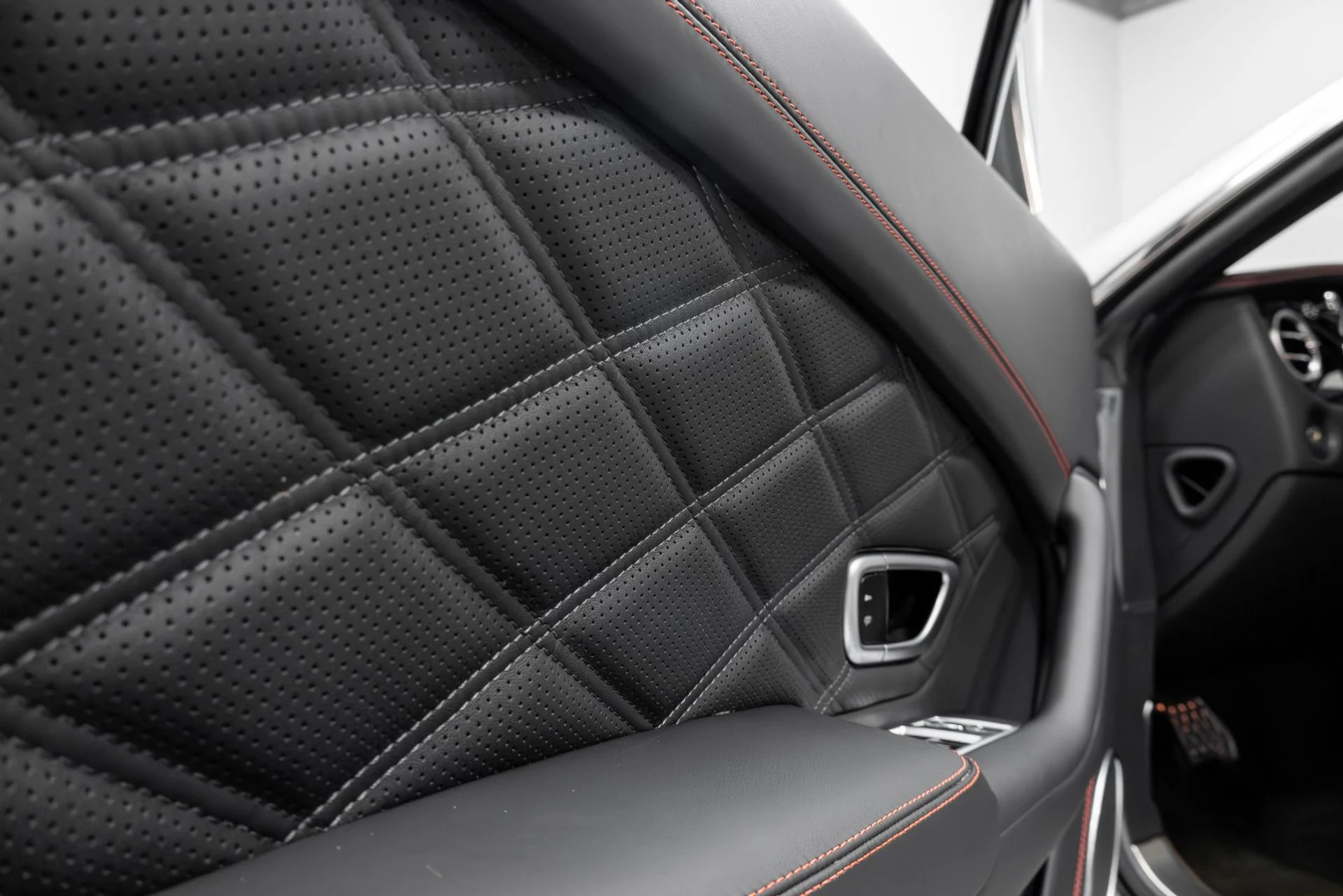 mph046_3091515016_Used_2015_Bentley_Continental_GT_V8_S_1770244632_056f44c8d7