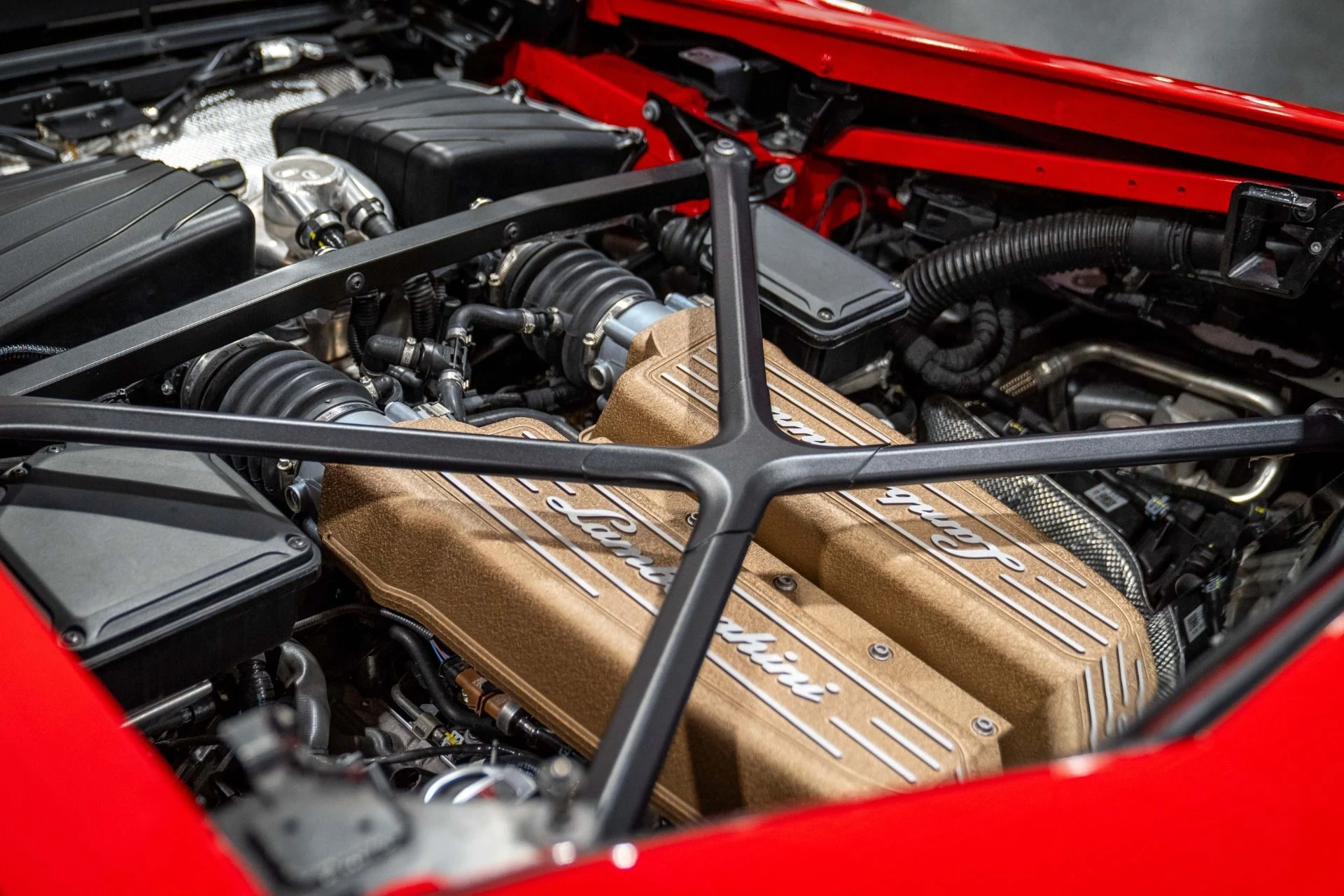 mph046_3093452070_Used_2022_Lamborghini_Huracan_STO_Ad_Personam_Paint_1767634284_04a344a858