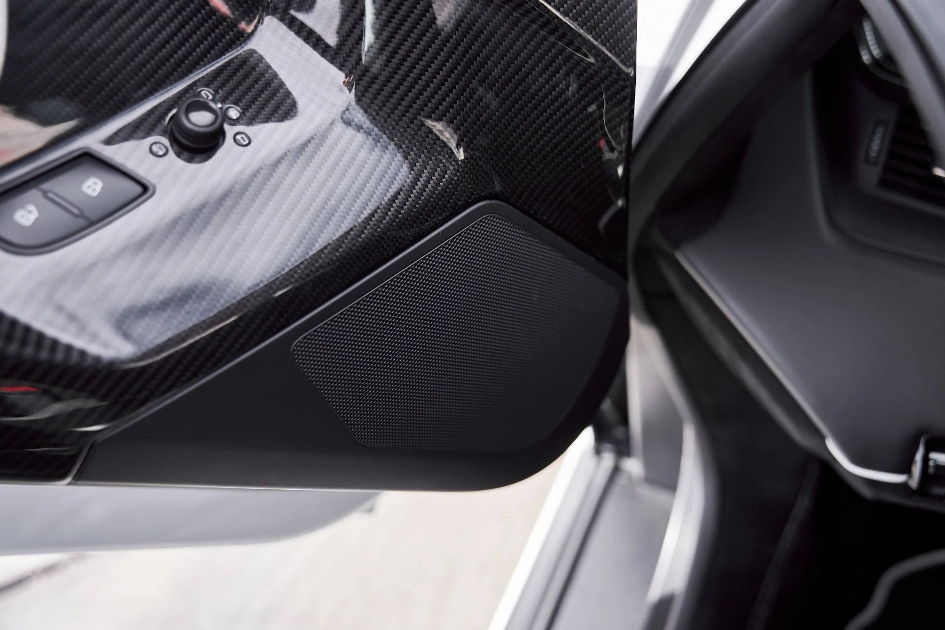 mph046_3150432350_Used_2017_Lamborghini_Aventador_LP_750_4_Super_Veloce_1768358718_6d0b7f5827