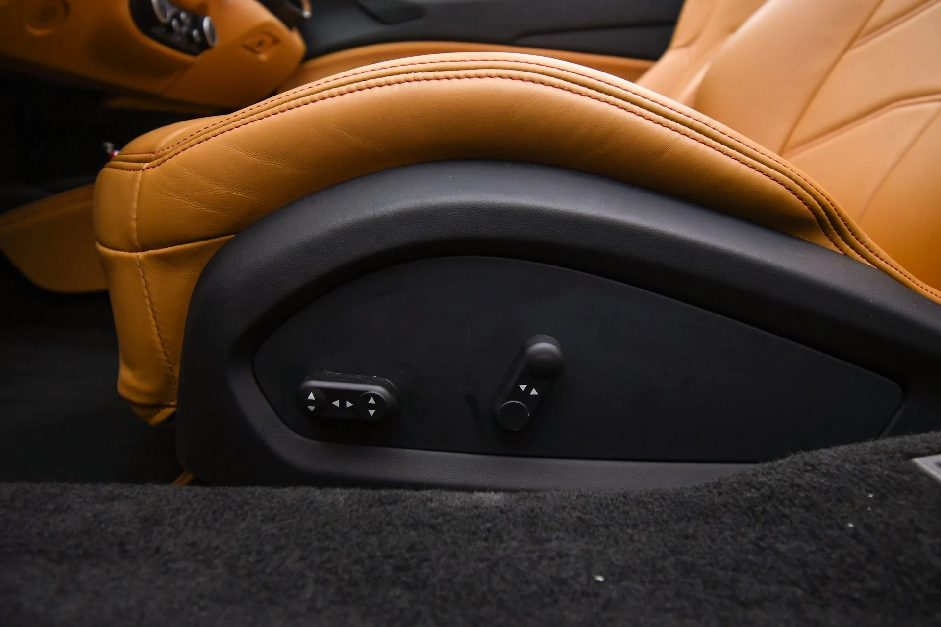 mph046_3151816080_87c94c42d0d64055a6efd9eb9e63cbd6_3ee297a1f7