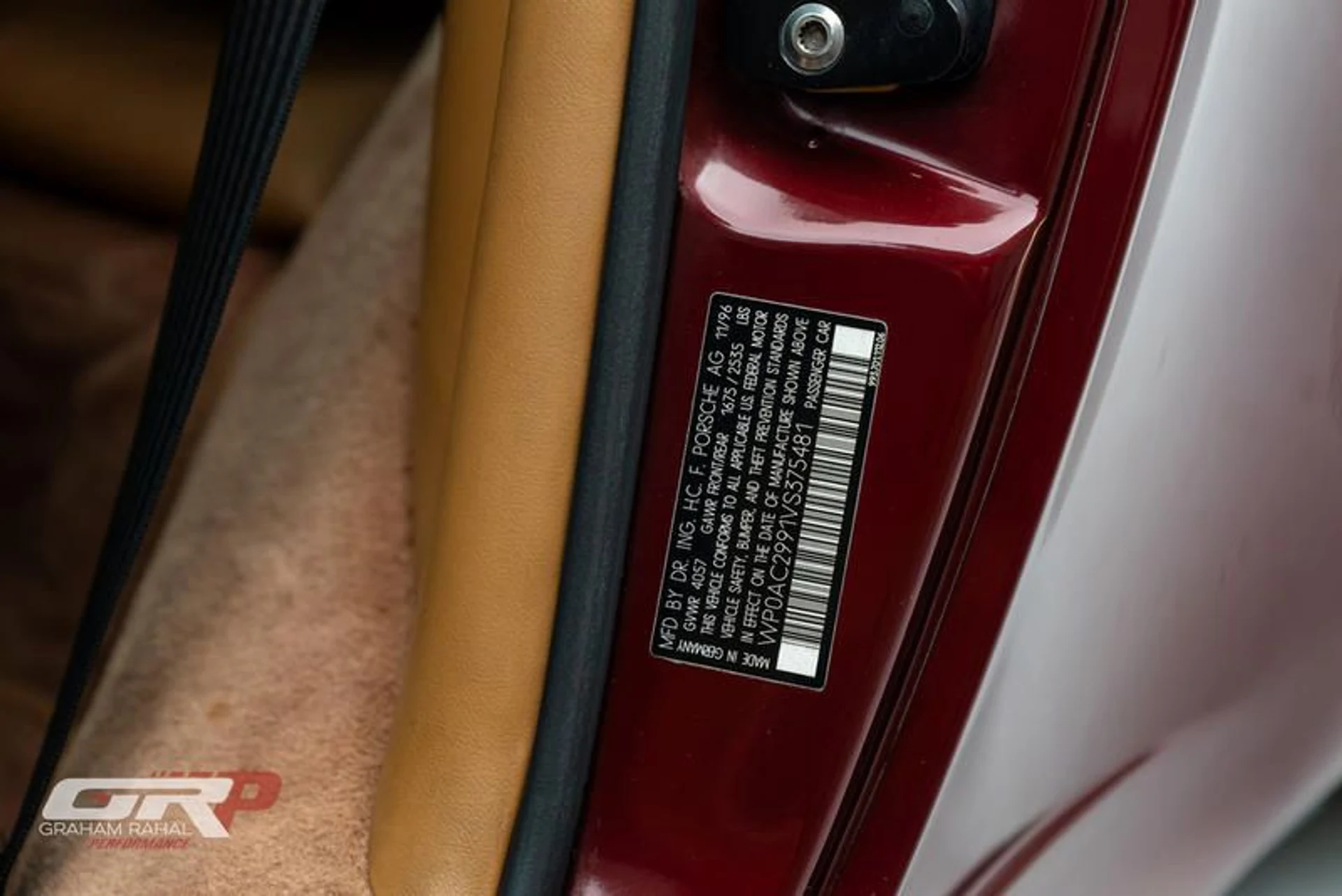 mph046_3158386759_07_DF_93_B5_2_FC_2_4243_A935_DE_7861_E7_E5_E4_5fa3b94250