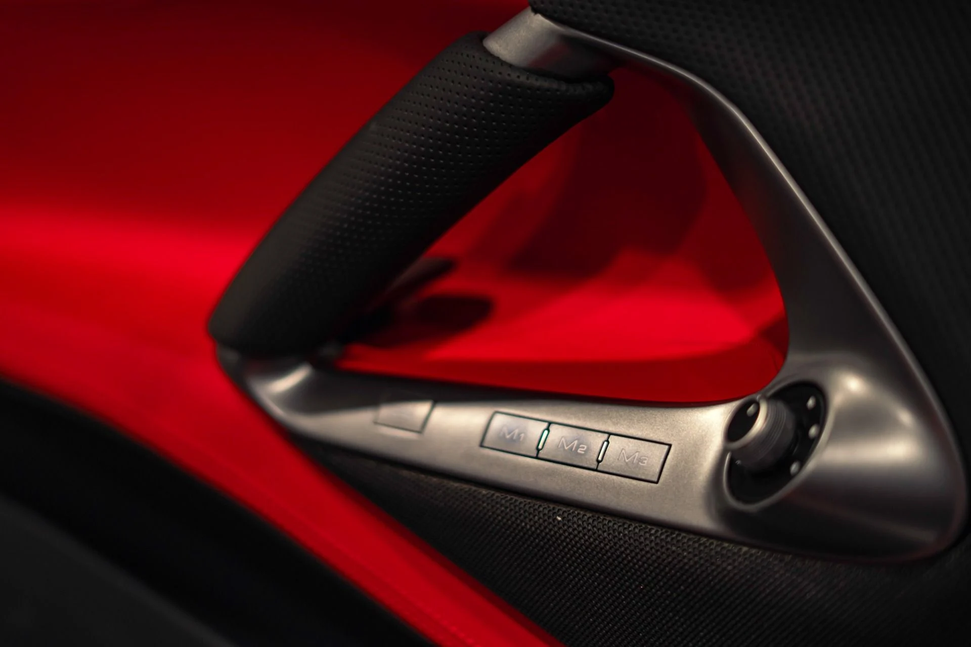 mph046_3163972068_Used_2020_Ferrari_812_Superfast_1778093212_7735076a5a