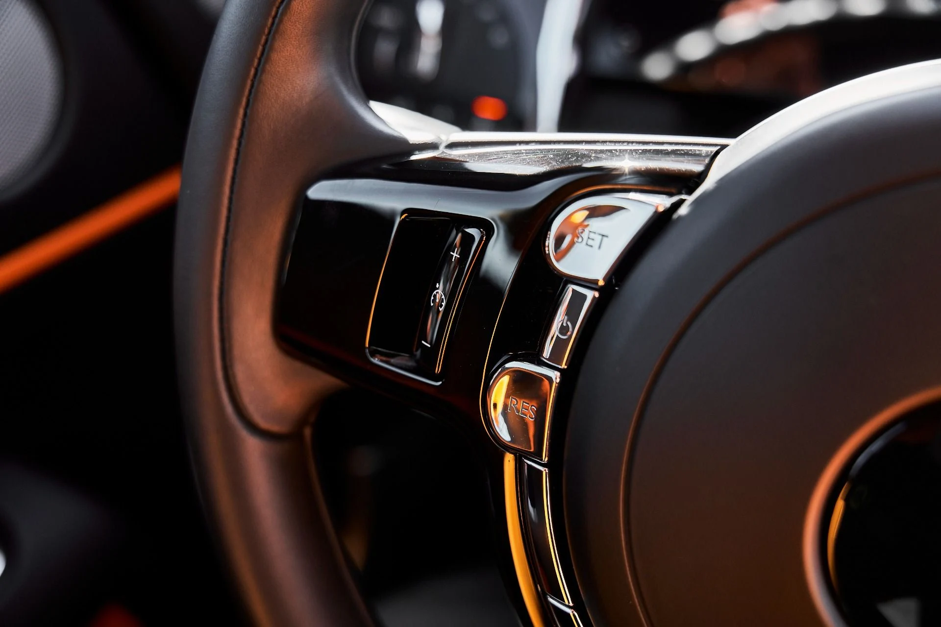 mph046_3187284613_Used_2020_Rolls_Royce_Wraith_Base_1776302635_d1d7b7a469