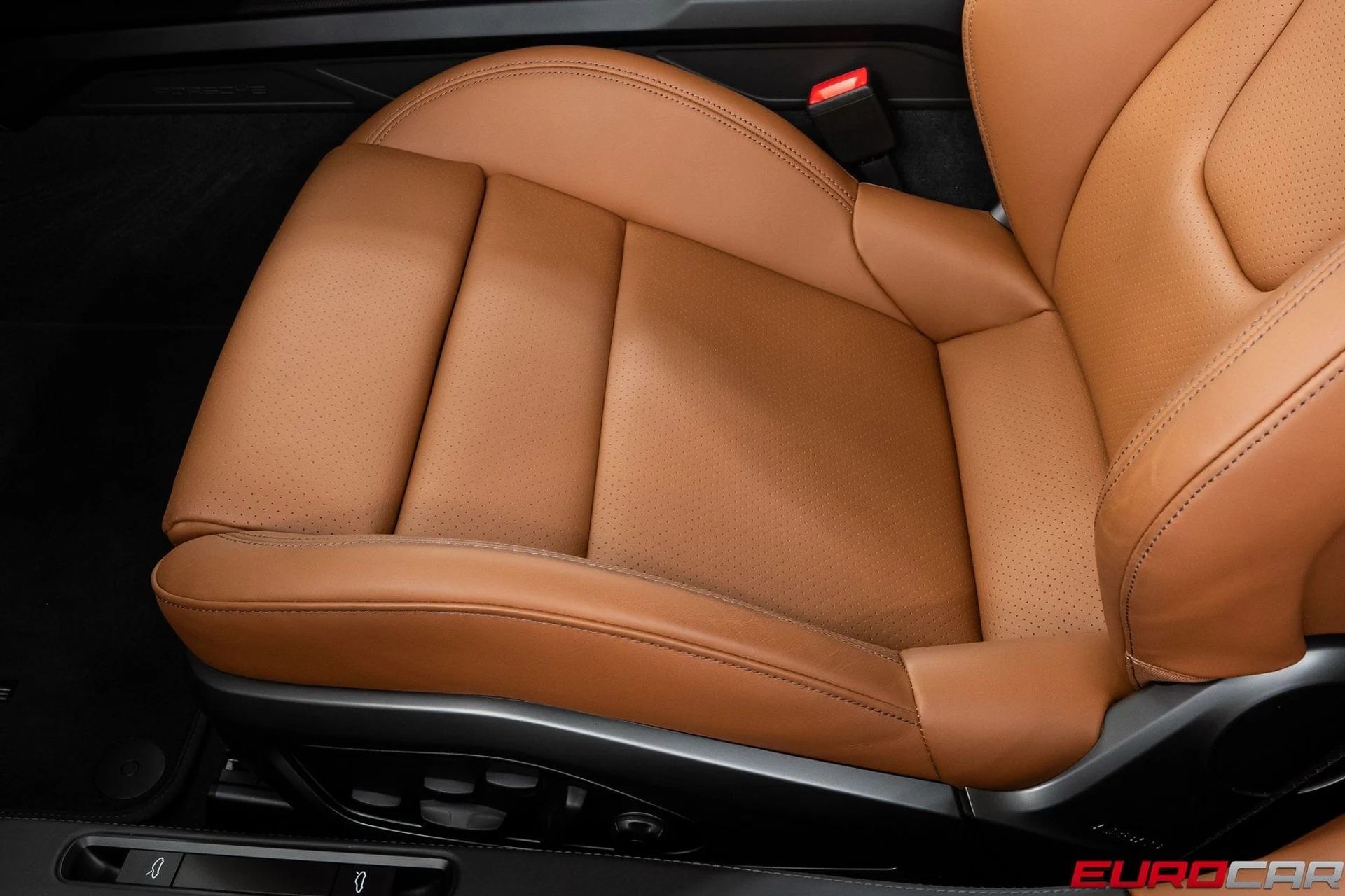 mph046_3188141799_image_47_f4d9eecede