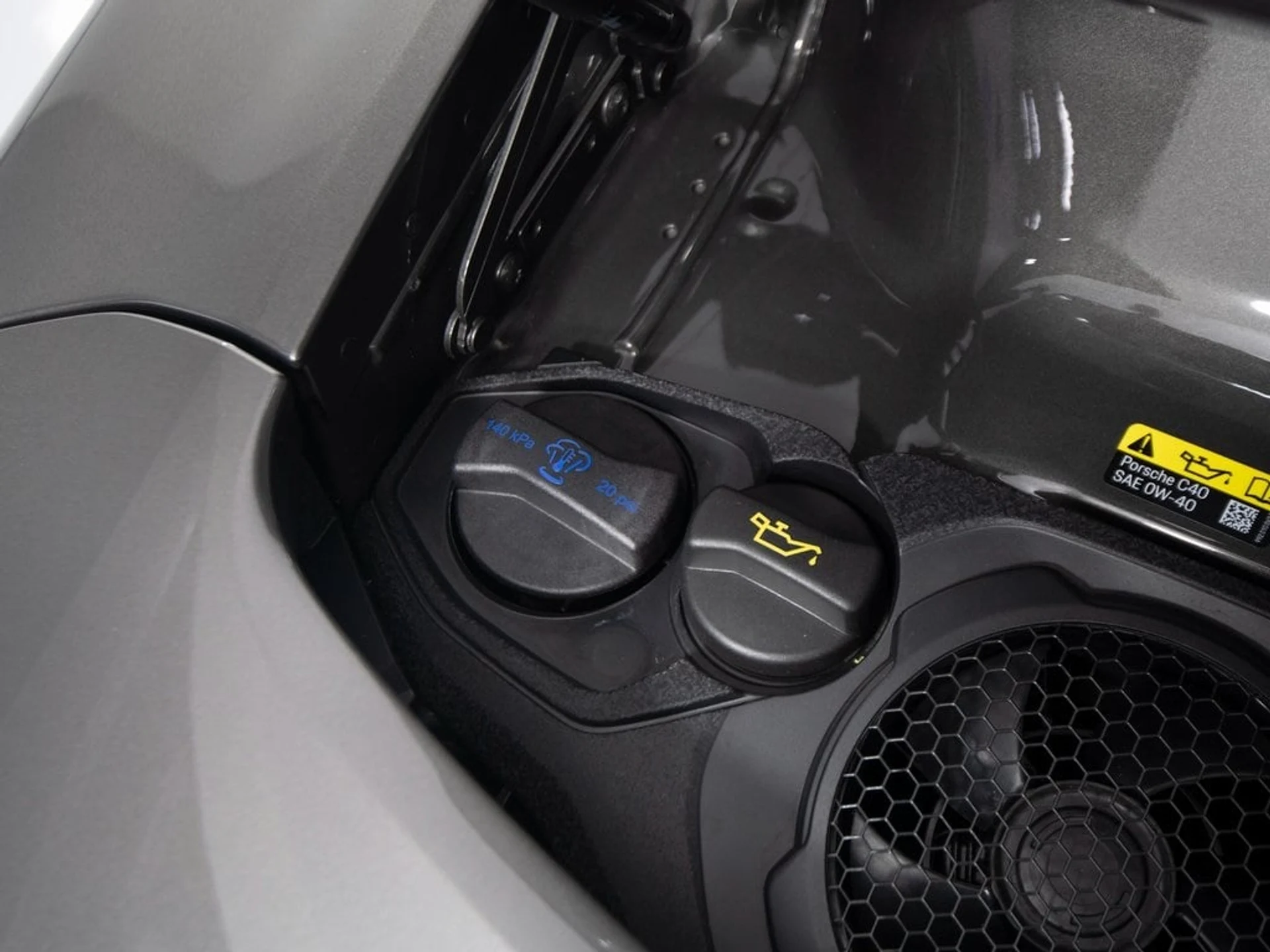 mph046_3190369520_68dc17766e9fc27c89e8b3886a64a1f7x_f56674465d