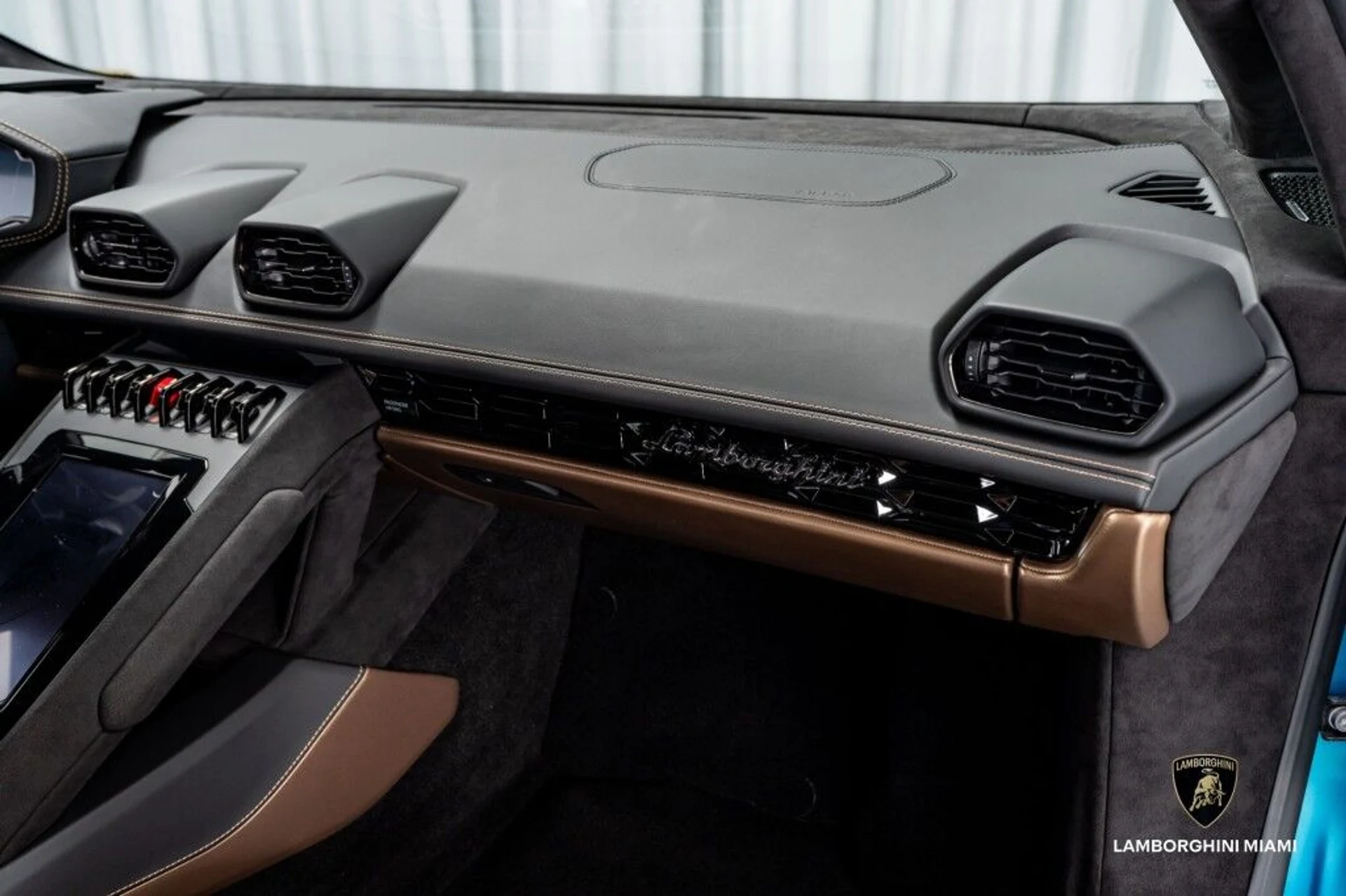 mph046_320892302_8c8af1e6abc7584f6c7130c4150f1bcb_df5f3ac4ab