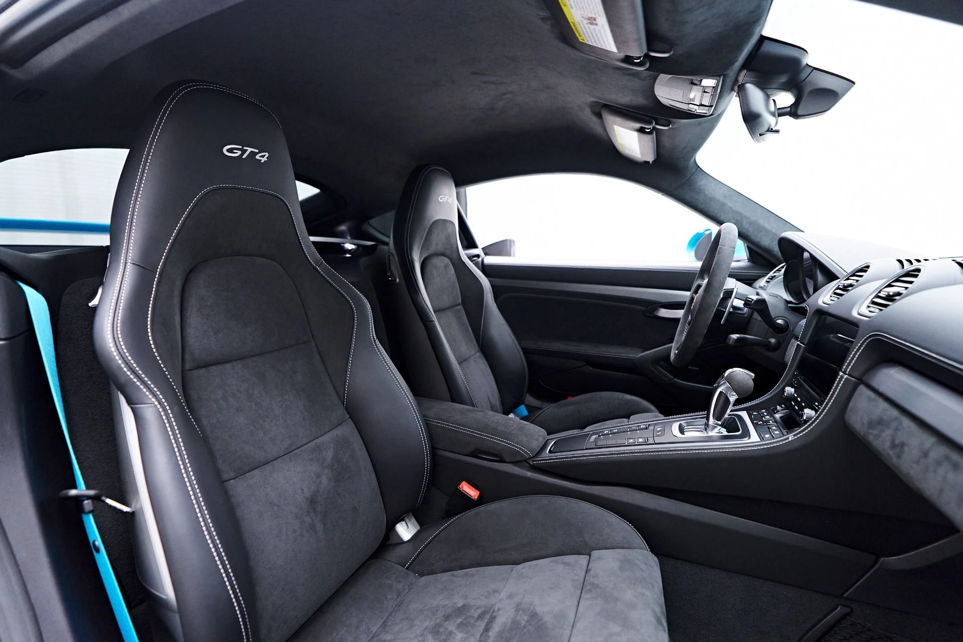 mph046_3223965592_Used_2021_Porsche_718_Cayman_GT_4_1753215060_f69f96d72d