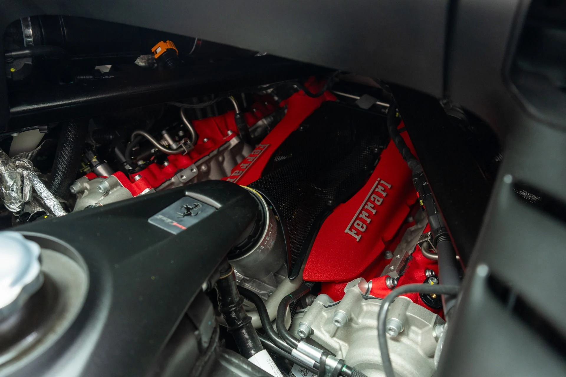 mph046_3228394289_Used_2025_Ferrari_SF_90_Spider_1779917400_58fdfd470c