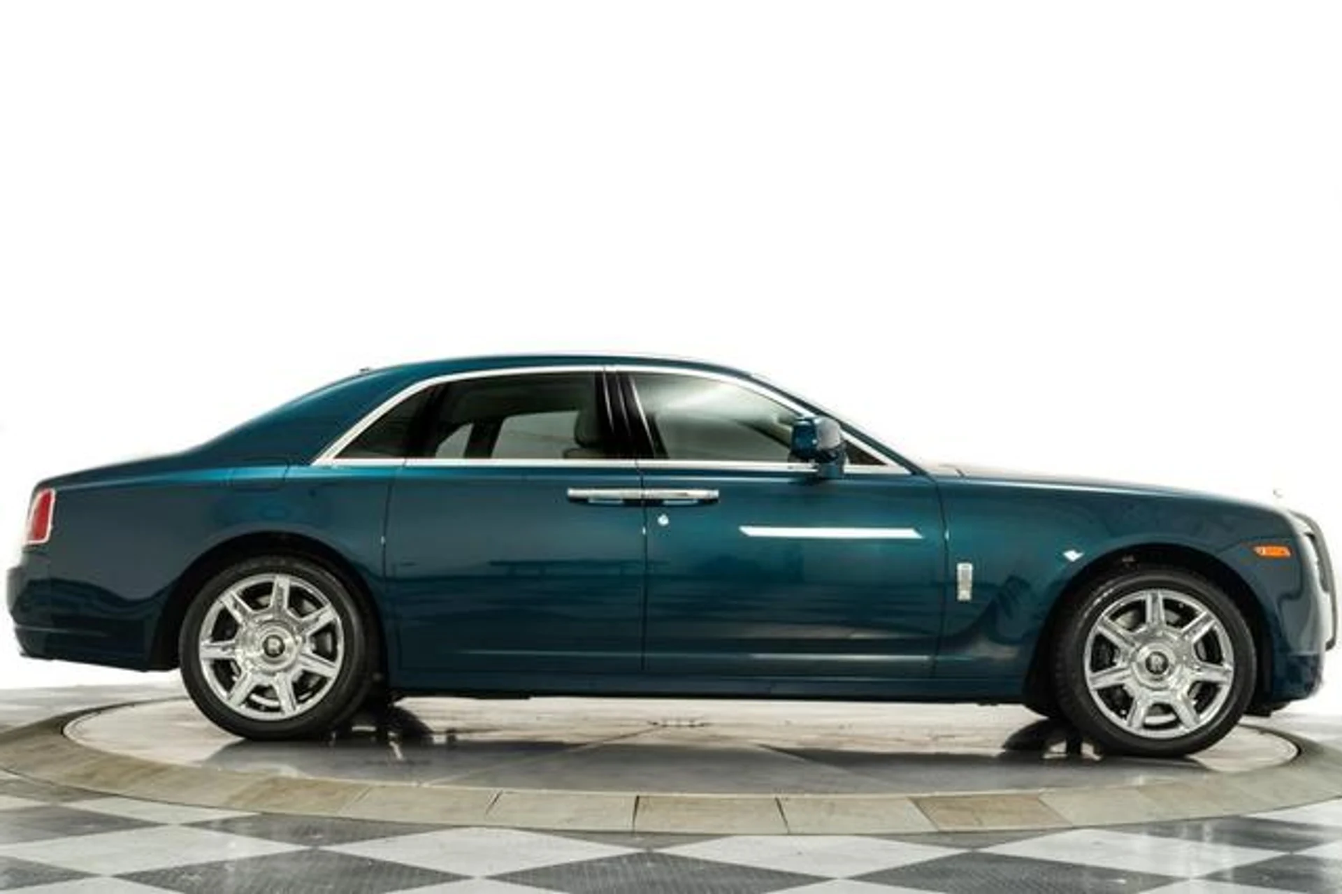 mph046_3228666390_KVUA_54_G_Odk_I_Os_Cmj_ZHE_4b_PLJ_Tx4_6943121a56