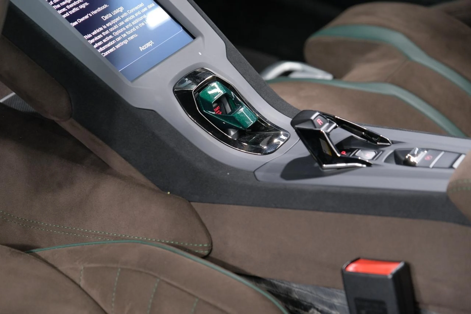 mph046_3228753087_2d0092d5a1eaade54b332529903393e2_54883d26a0