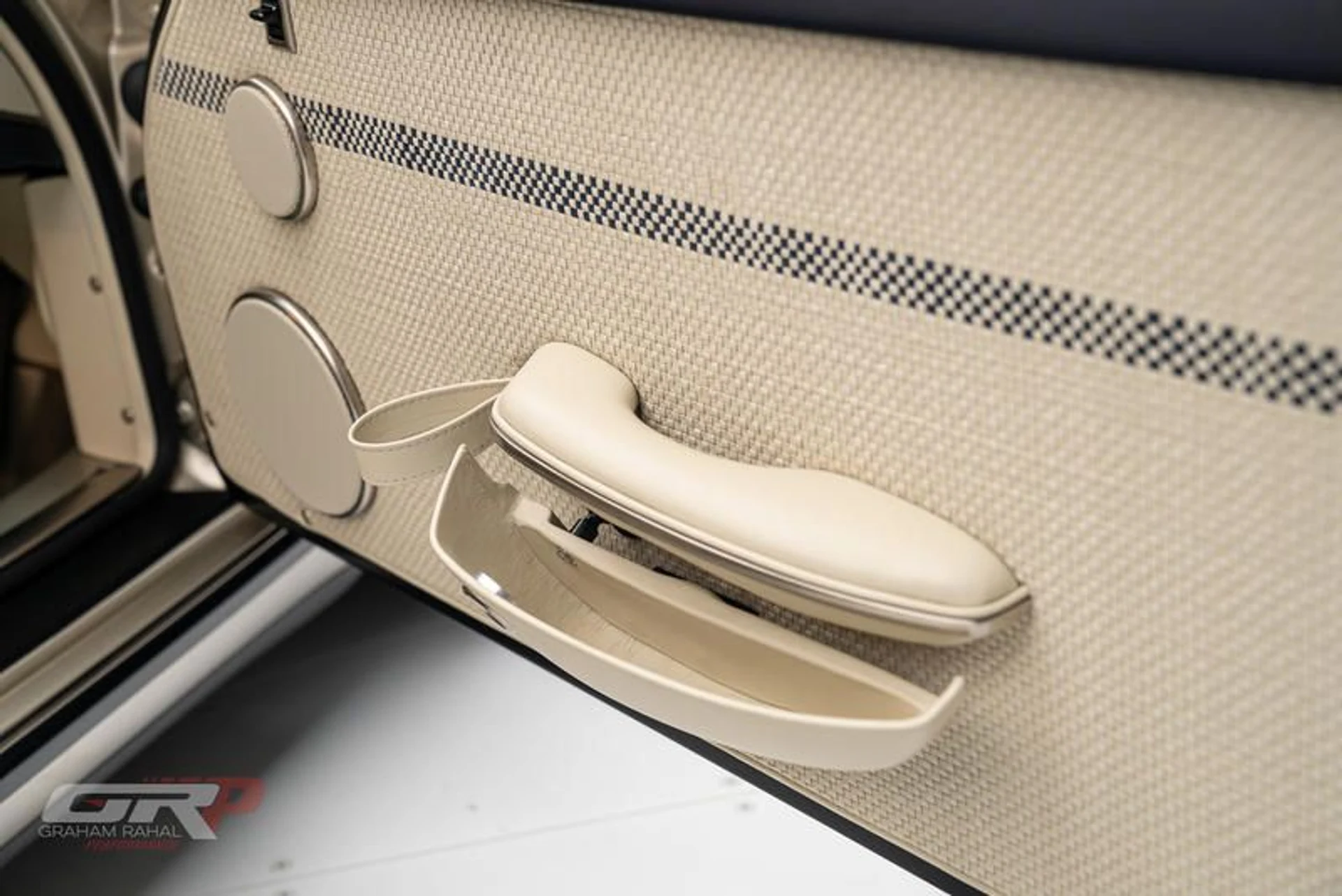 mph046_3242731502_C1_A9432_D_86_B2_4_FBB_82_C5_CAF_50245_CECB_b7b62b23ce