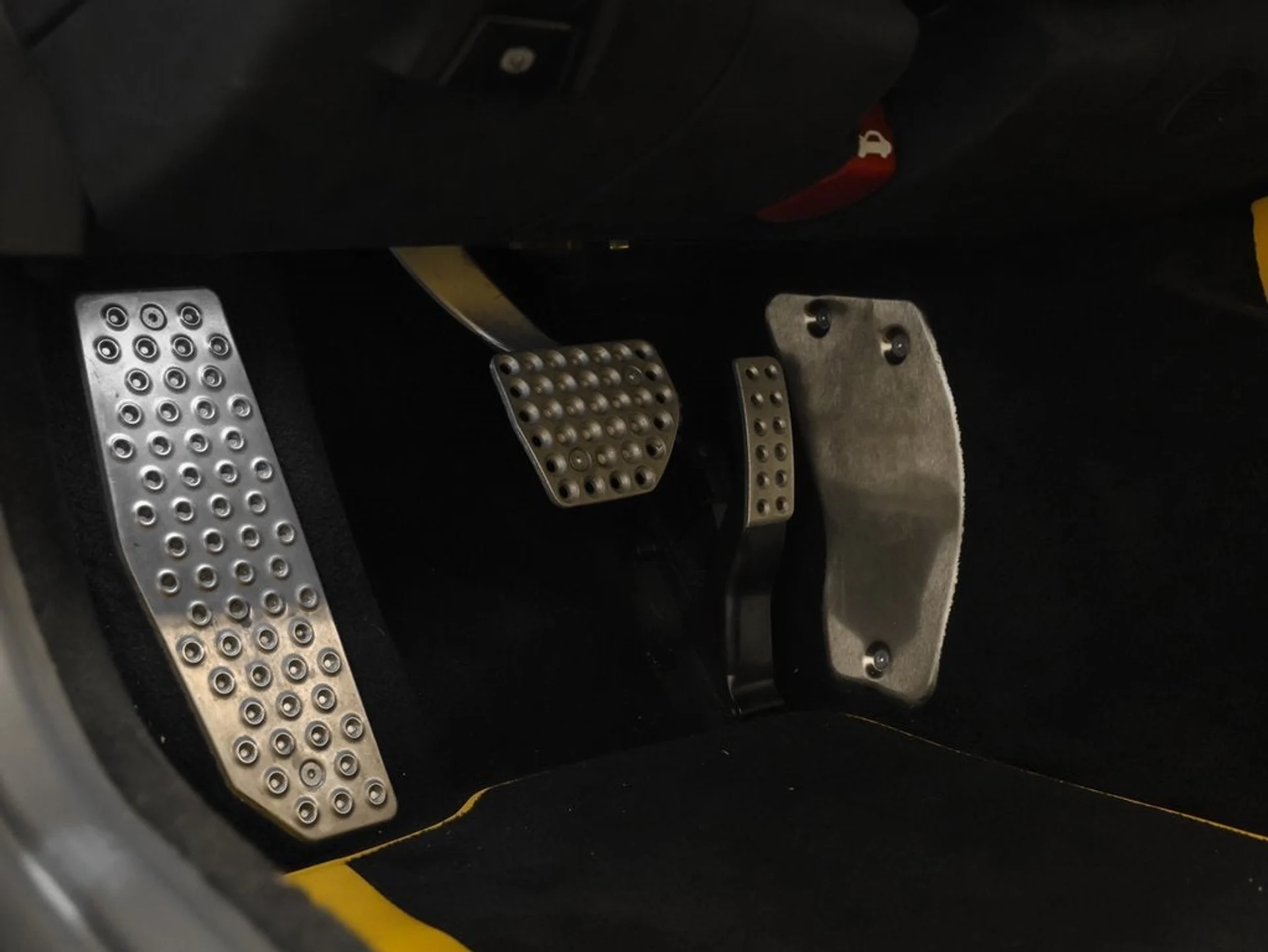 mph046_3250180972_47_1418b6cad1