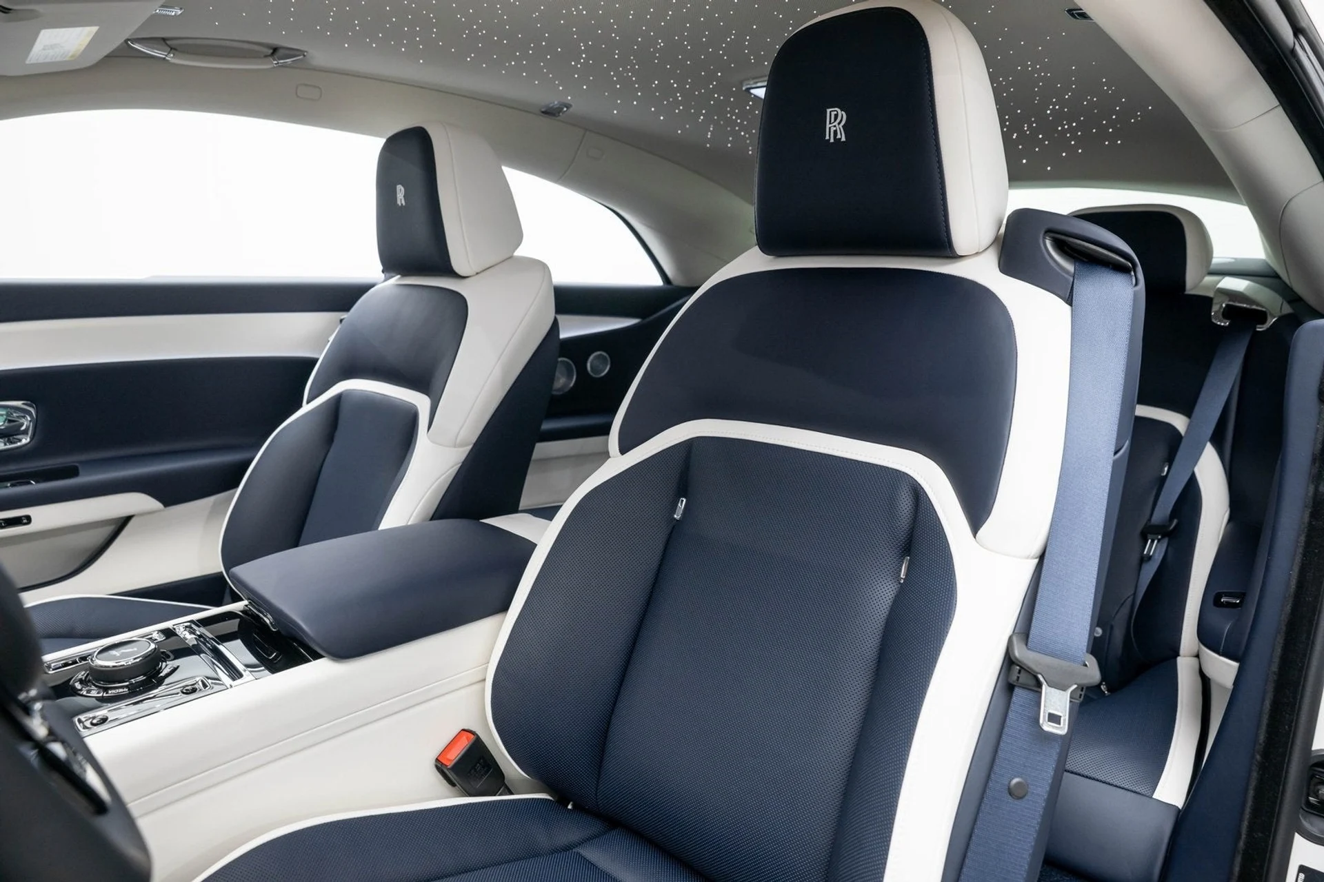 mph046_3264223756_47_e8eba65aea