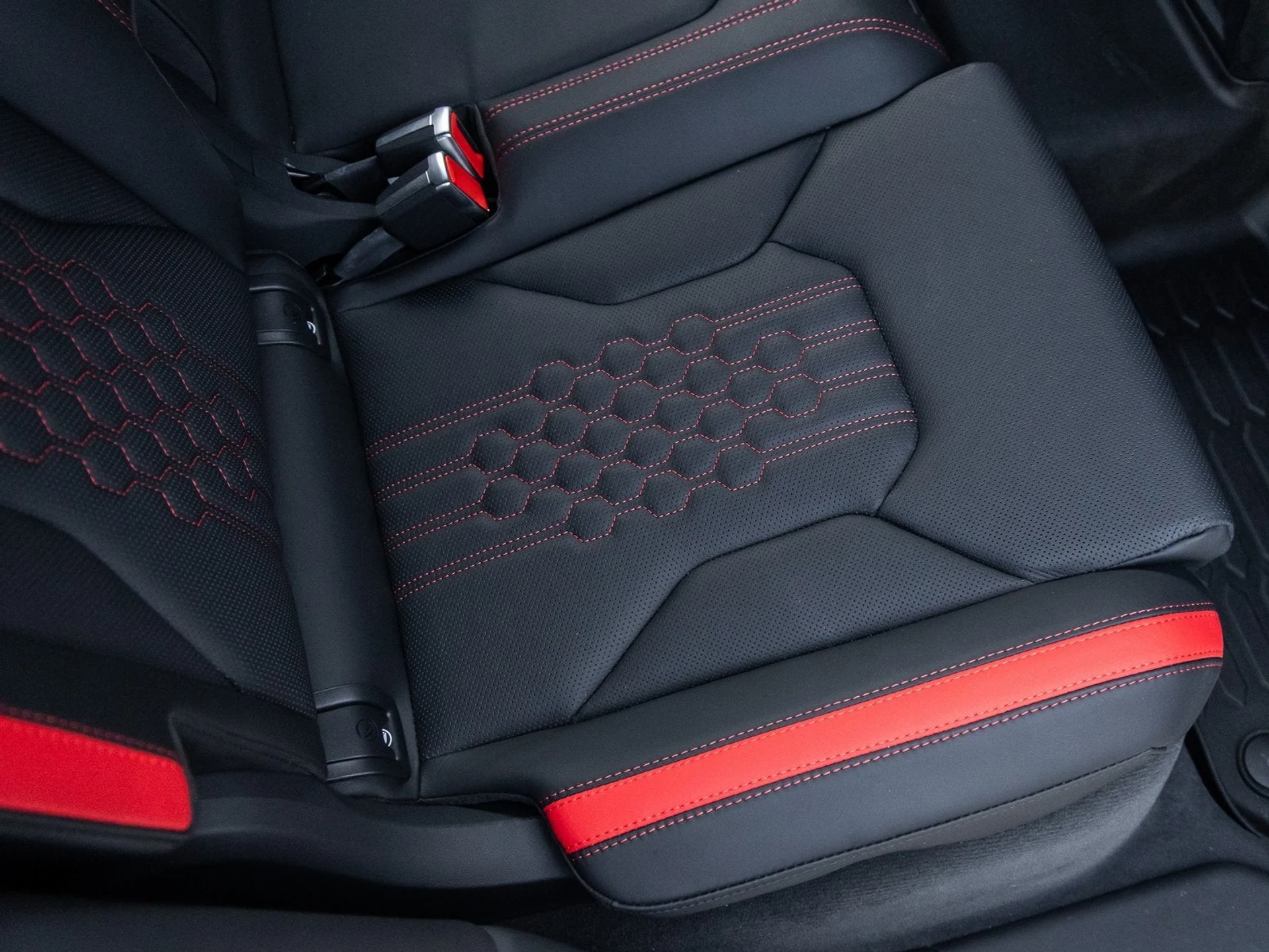 mph046_3271207086_47_c048cad556