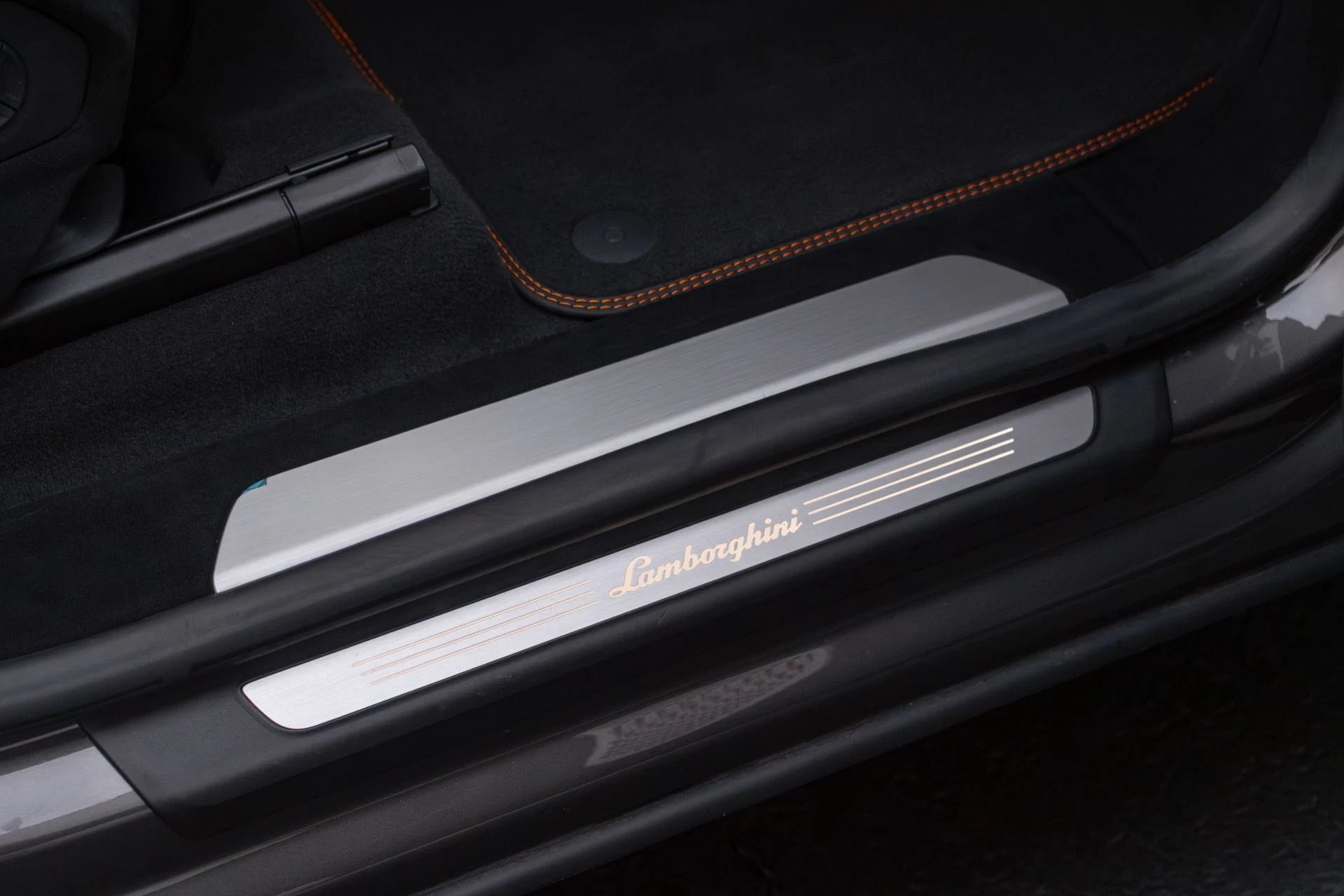 mph046_3288622030_Used_2023_Lamborghini_Urus_Performante_1764644913_0429a64a77